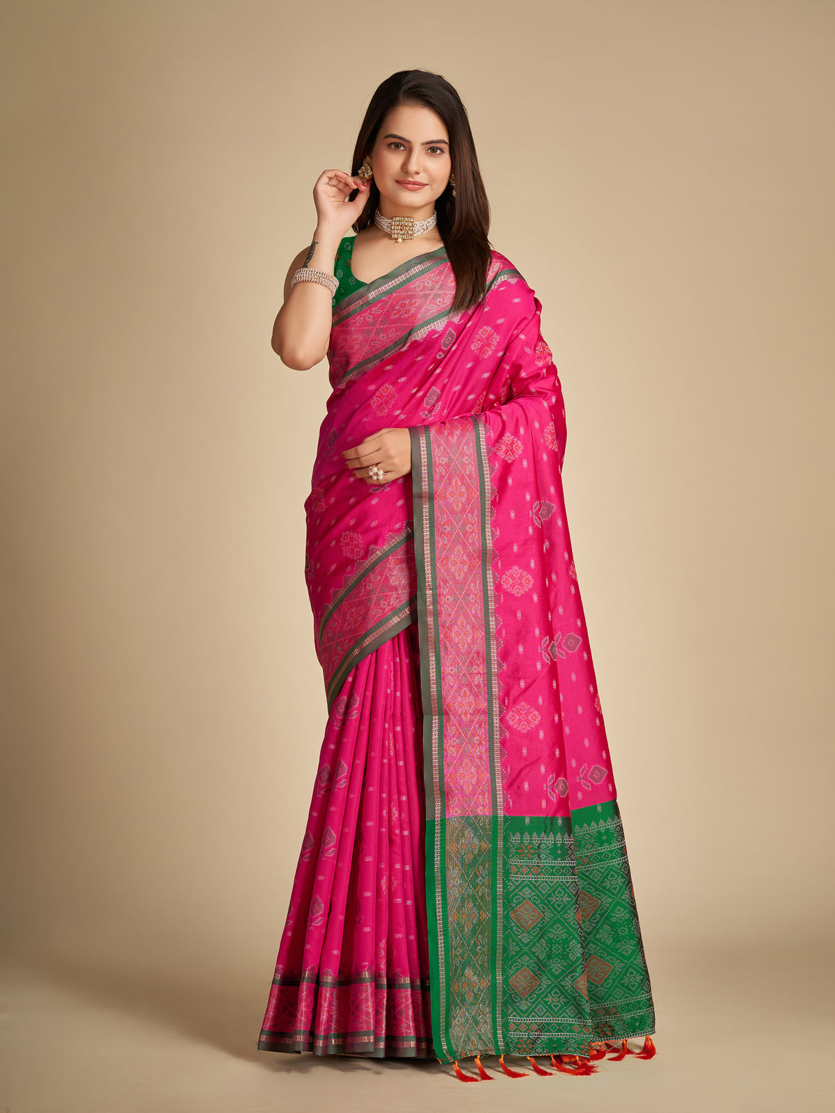 Urban Pallu Woven Design Silk Blend Party Saree