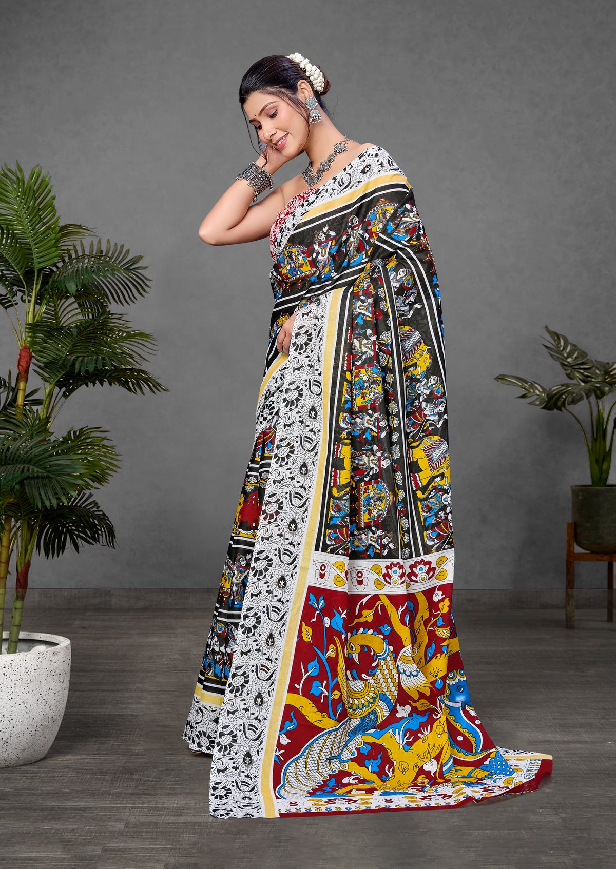 Urban Pallu Woven Design Pure Cotton Daily Saree