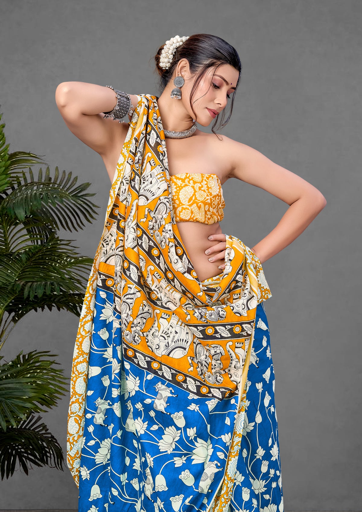 Urban Pallu Woven Design Pure Cotton Daily Saree