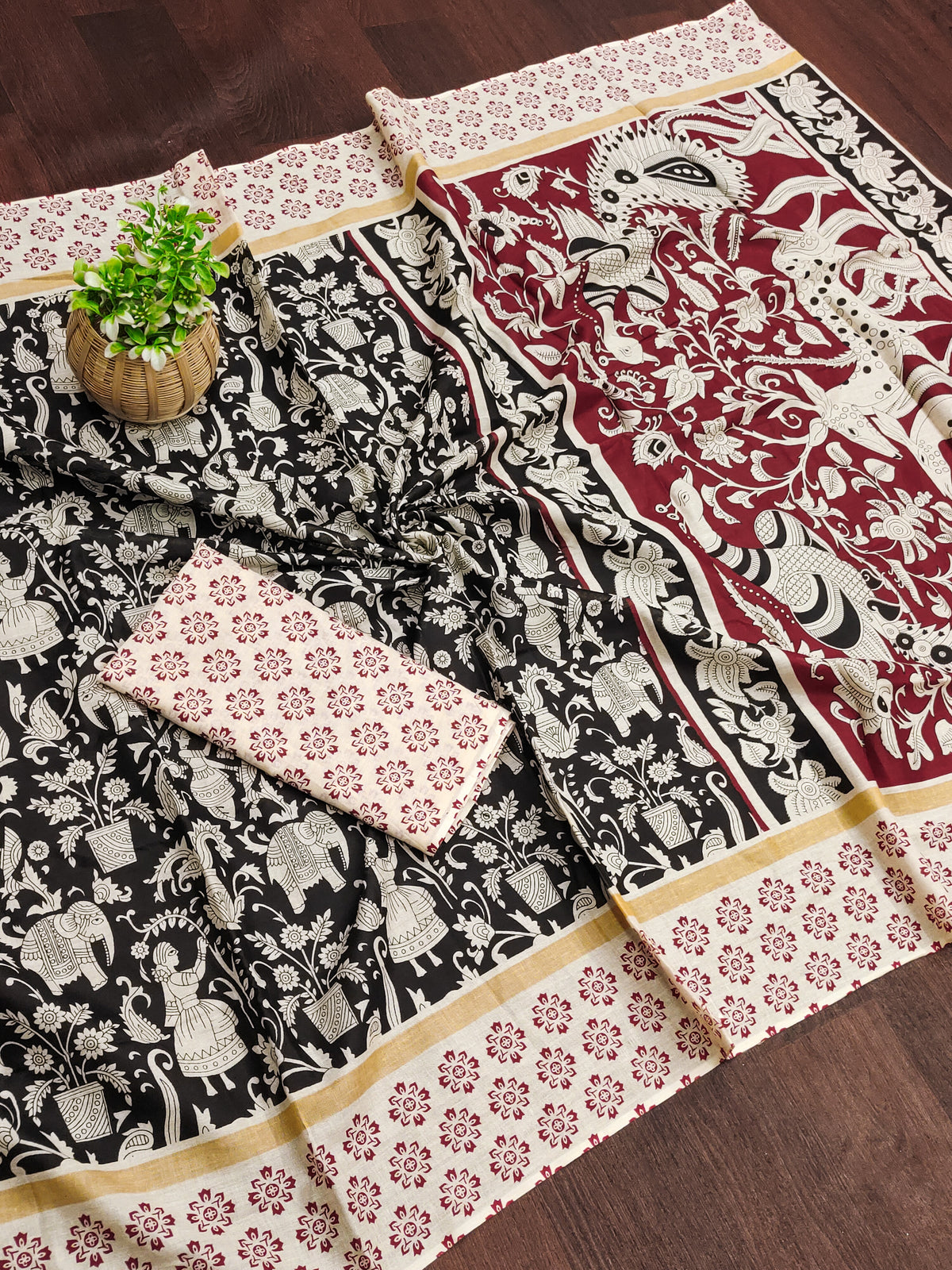 Urban Pallu Woven Design Pure Cotton Daily Saree