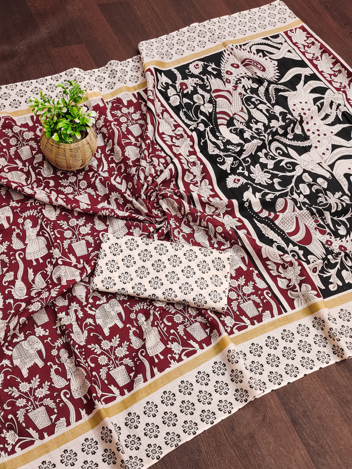 Urban Pallu Woven Design Pure Cotton Daily Saree