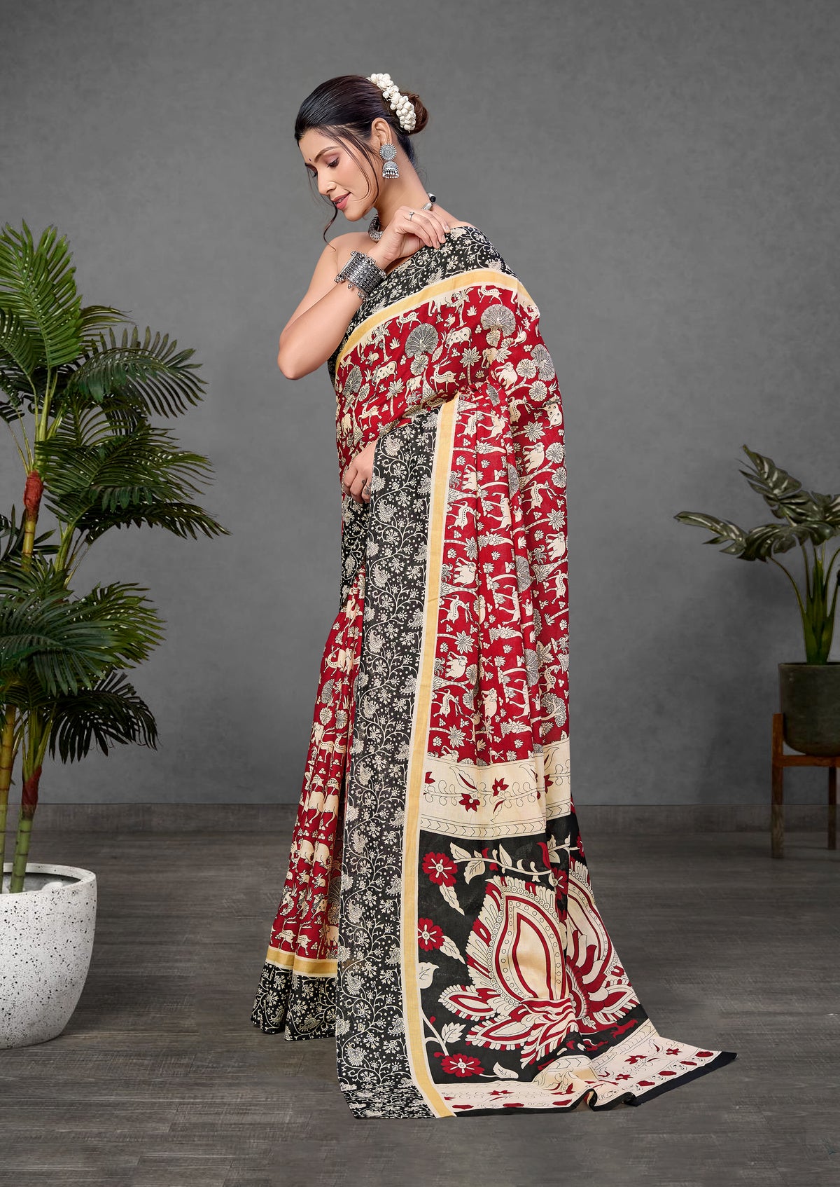 Urban Pallu Woven Design Pure Cotton Daily Saree