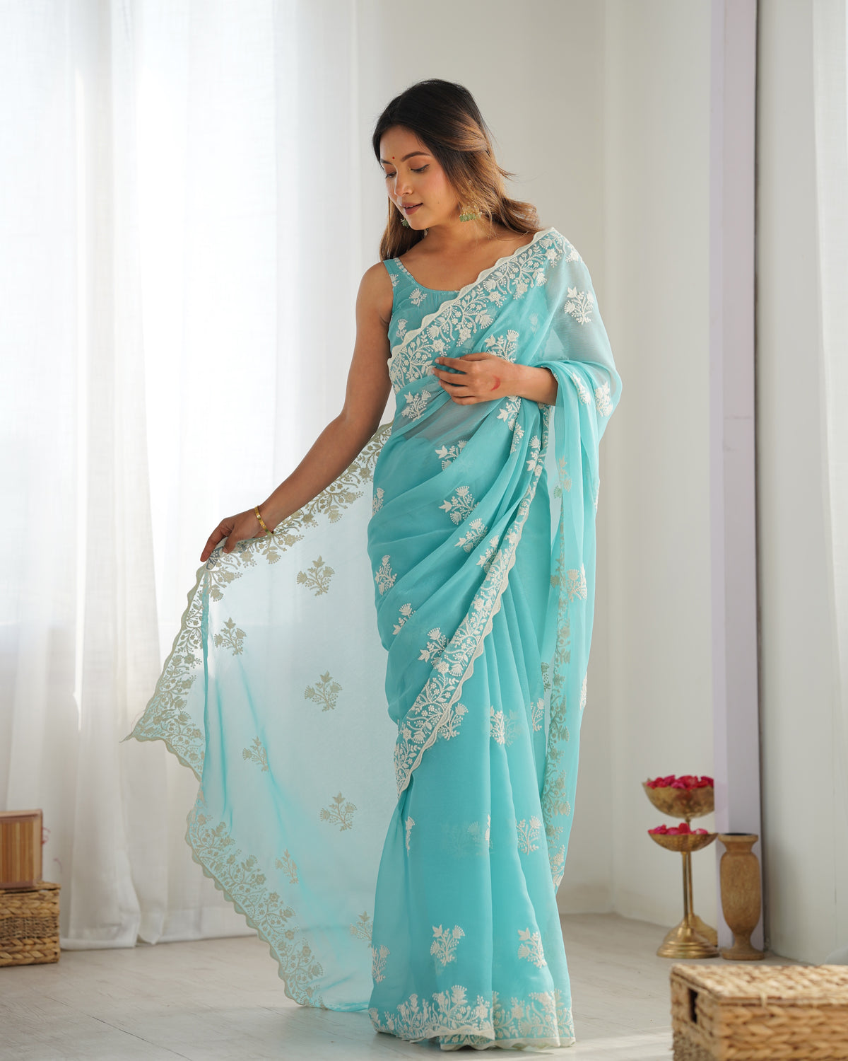 Urban Pallu Embroidered Organza Party Saree