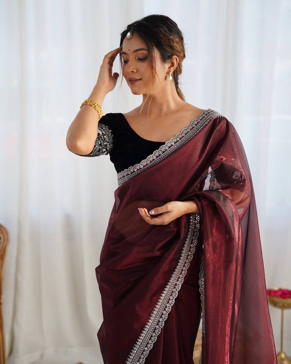 Urban Pallu Solid Organza Party Saree