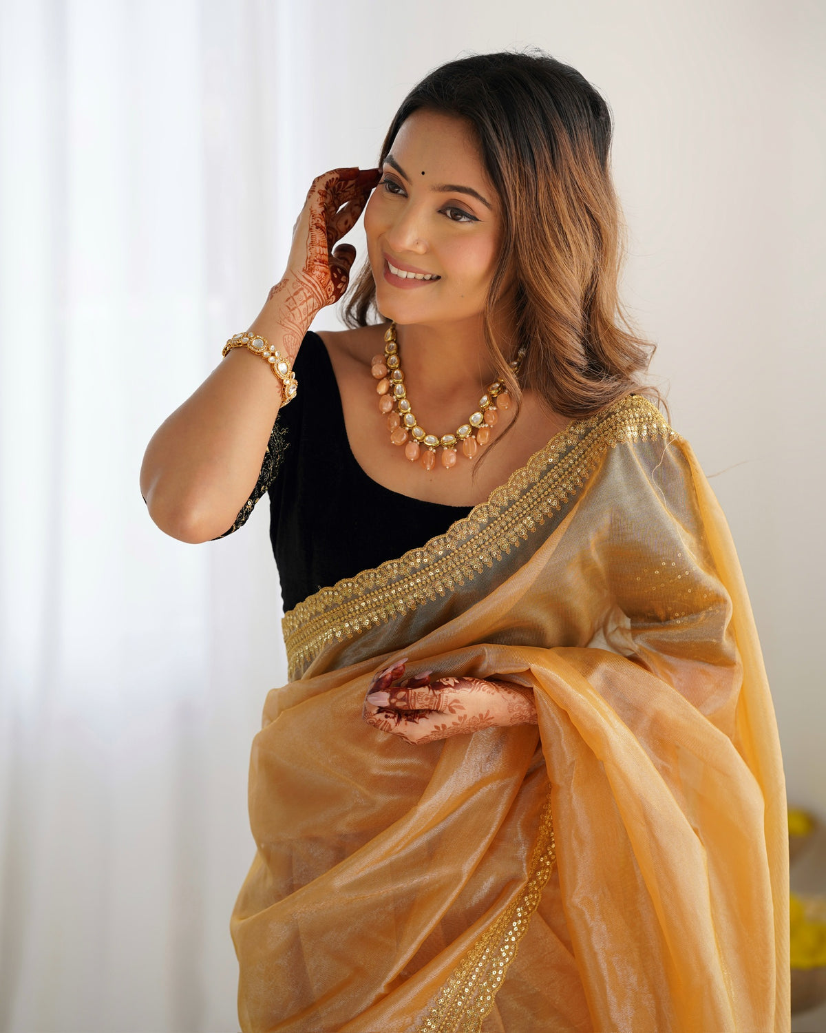 Urban Pallu Solid Organza Party Saree