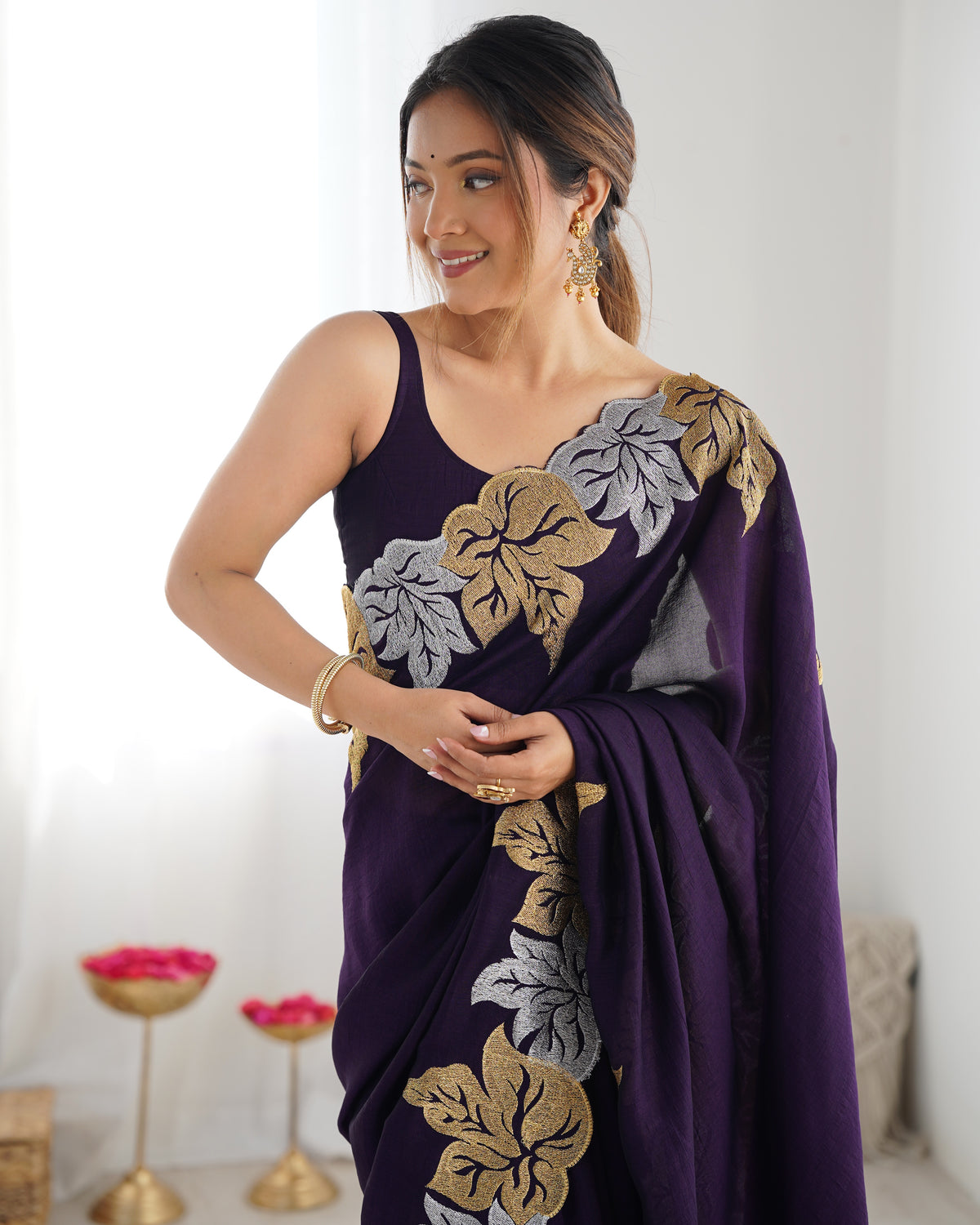 Urban Pallu Solid Poly Georgette Party Saree