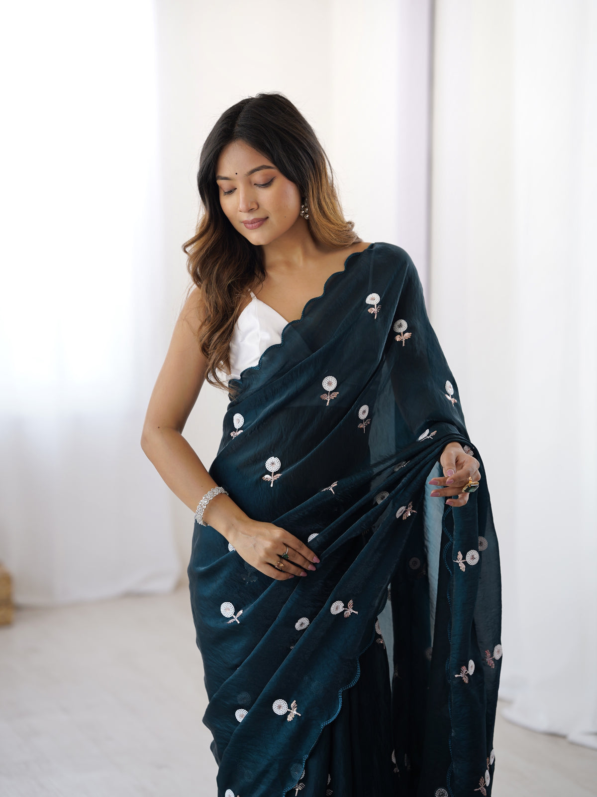 Urban Pallu Solid Poly Georgette Festive Saree