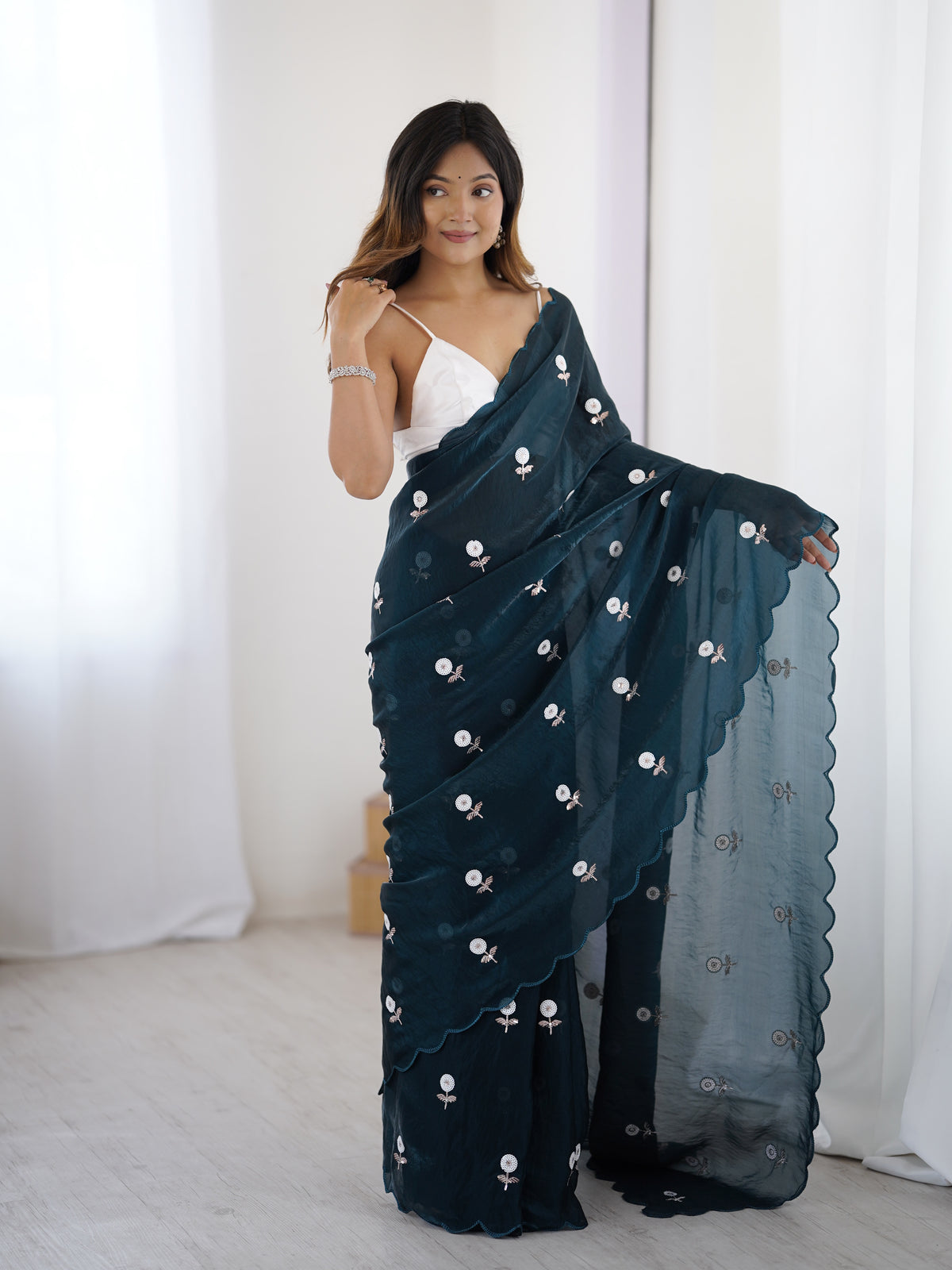 Urban Pallu Solid Poly Georgette Festive Saree