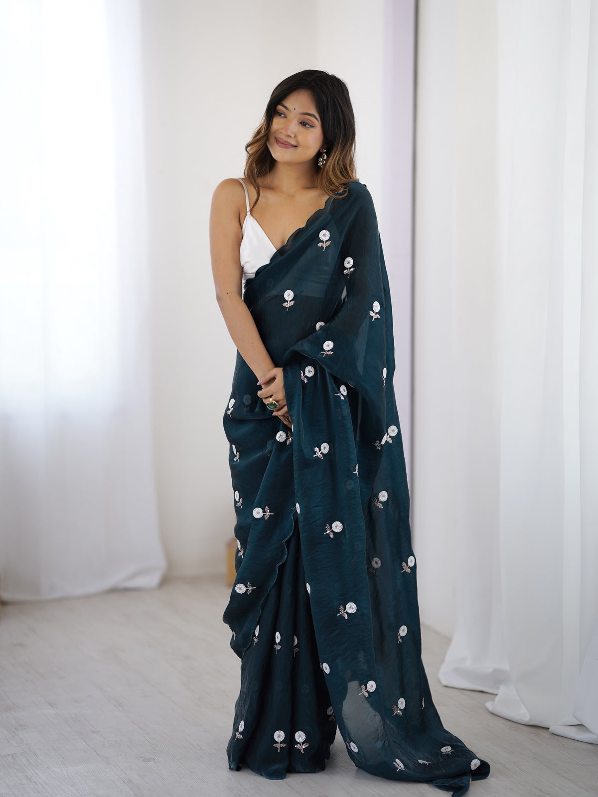 Urban Pallu Solid Poly Georgette Festive Saree