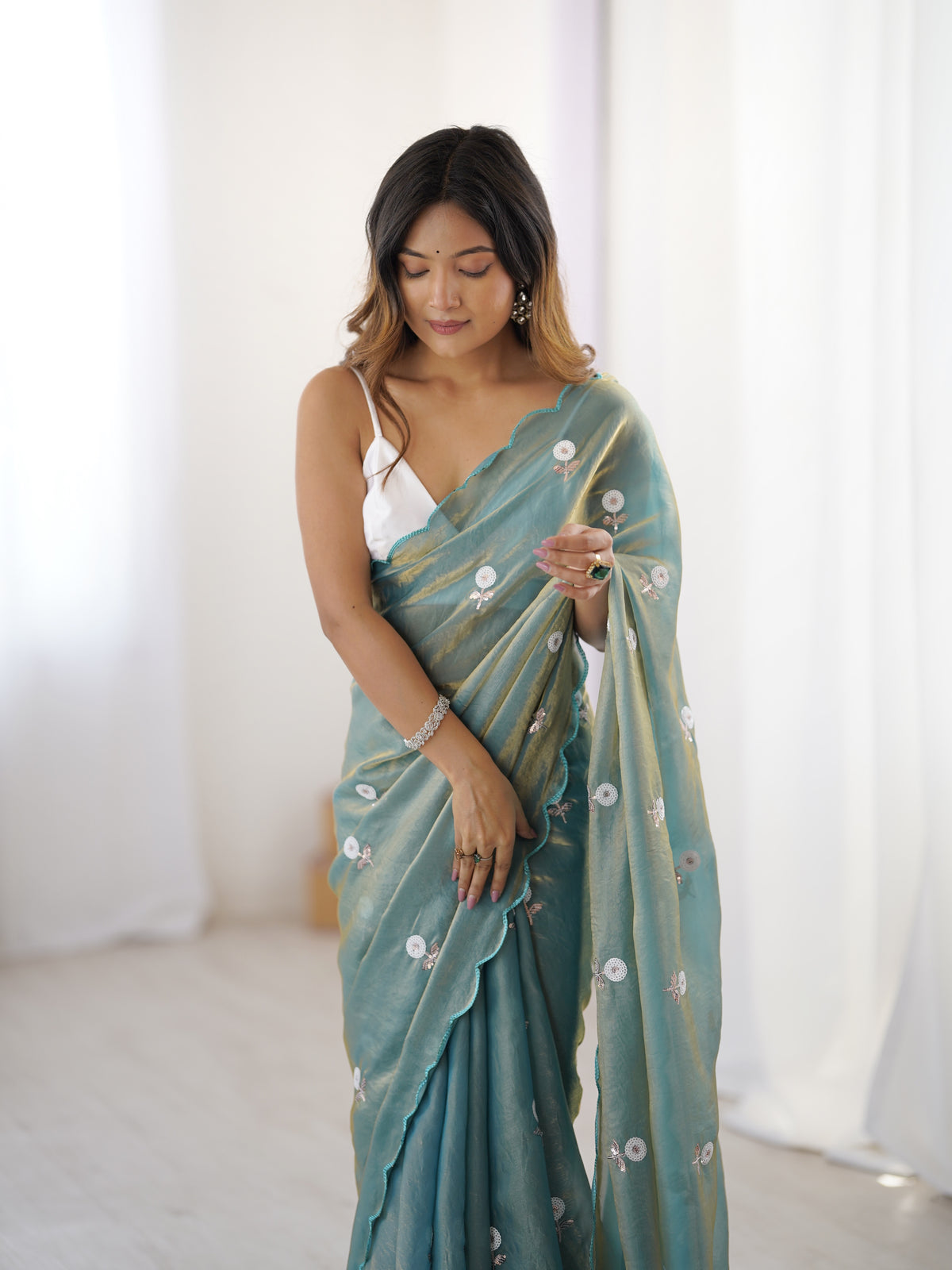 Urban Pallu Solid Poly Georgette Festive Saree