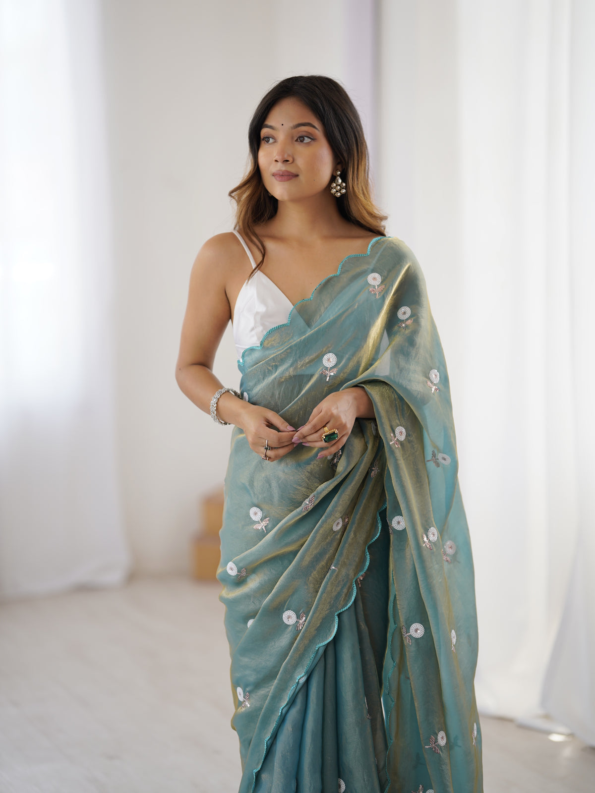 Urban Pallu Solid Poly Georgette Festive Saree