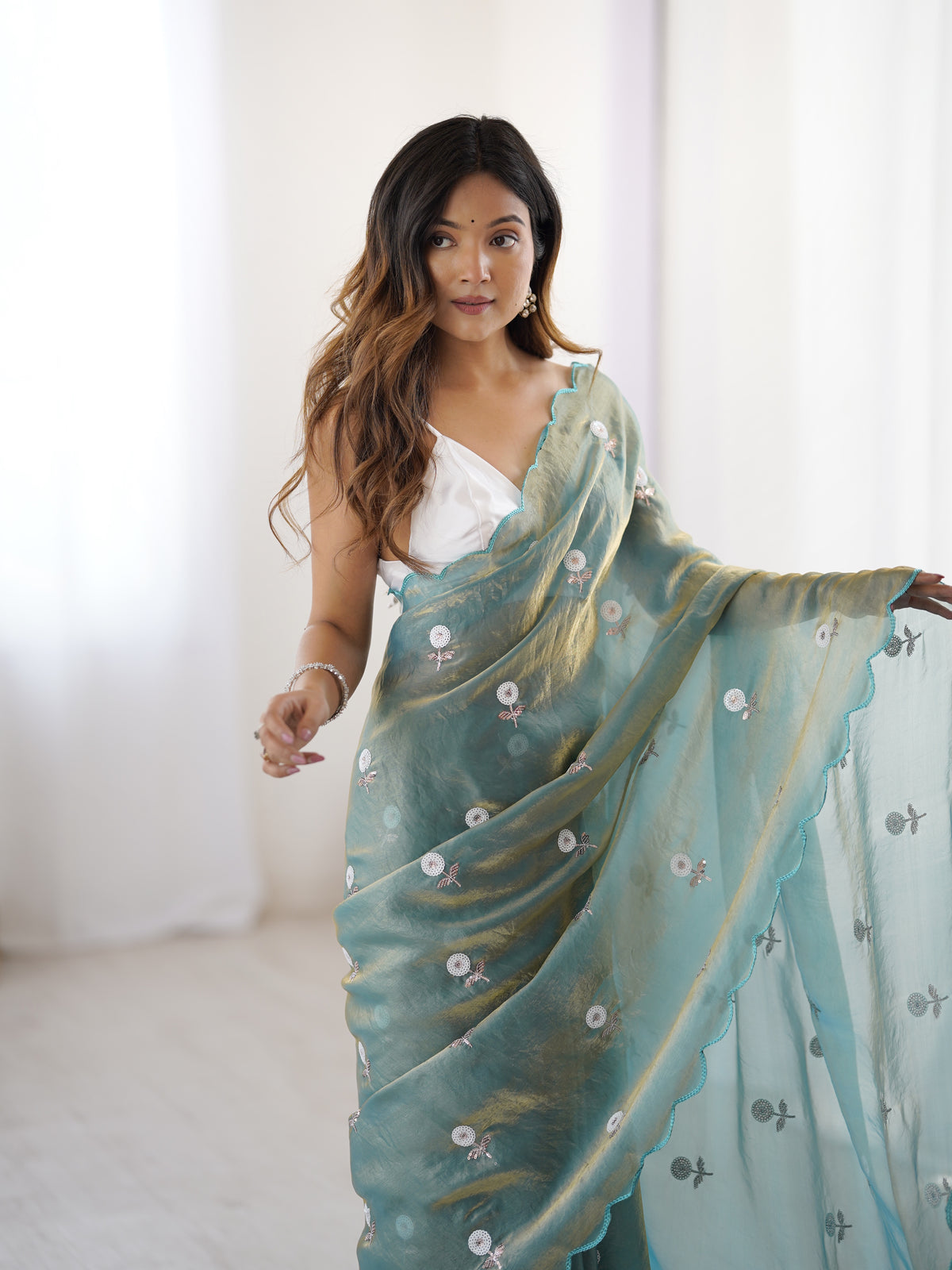Urban Pallu Solid Poly Georgette Festive Saree