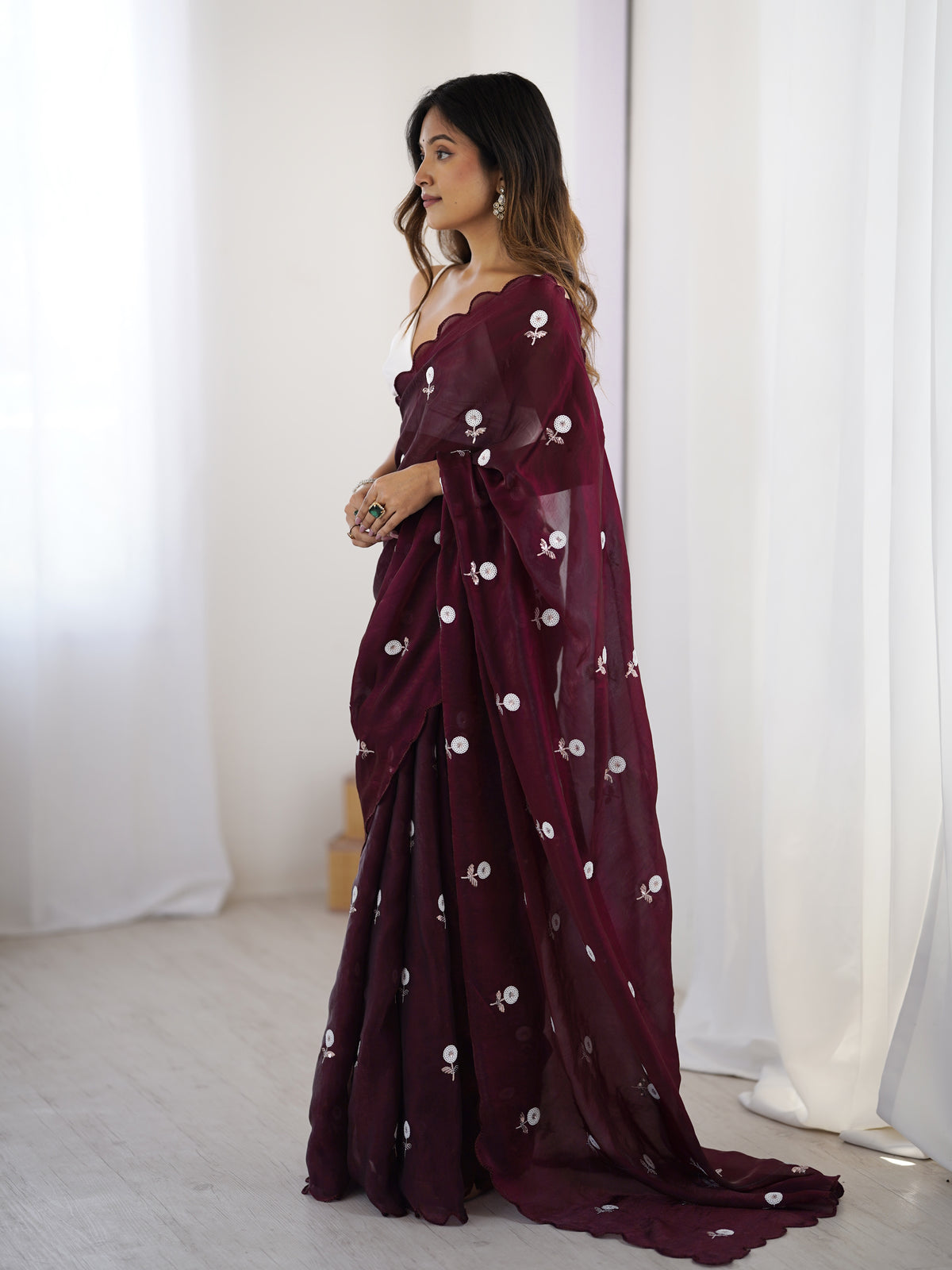 Urban Pallu Solid Poly Georgette Festive Saree