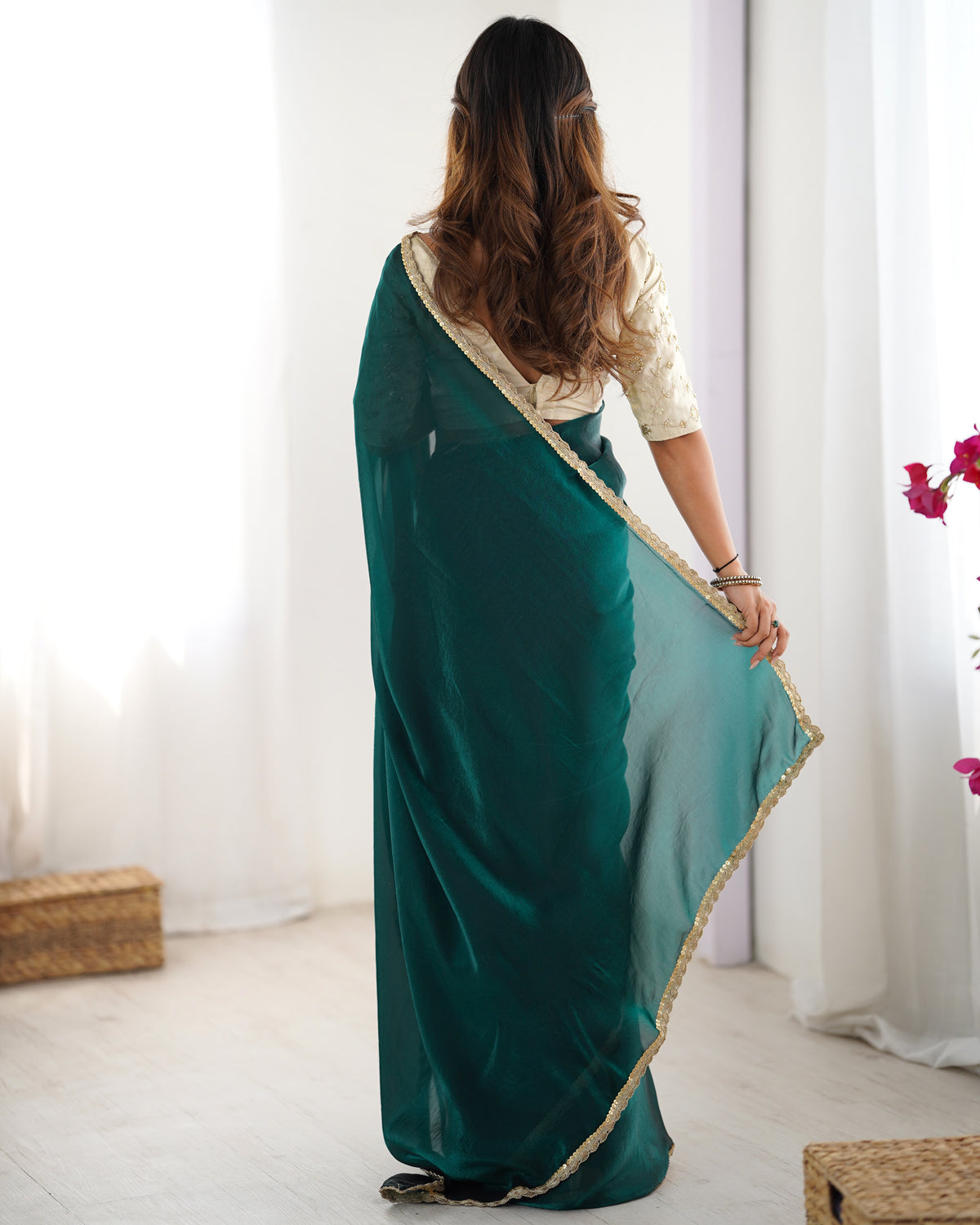 Urban Pallu Solid Tissue Festive Saree