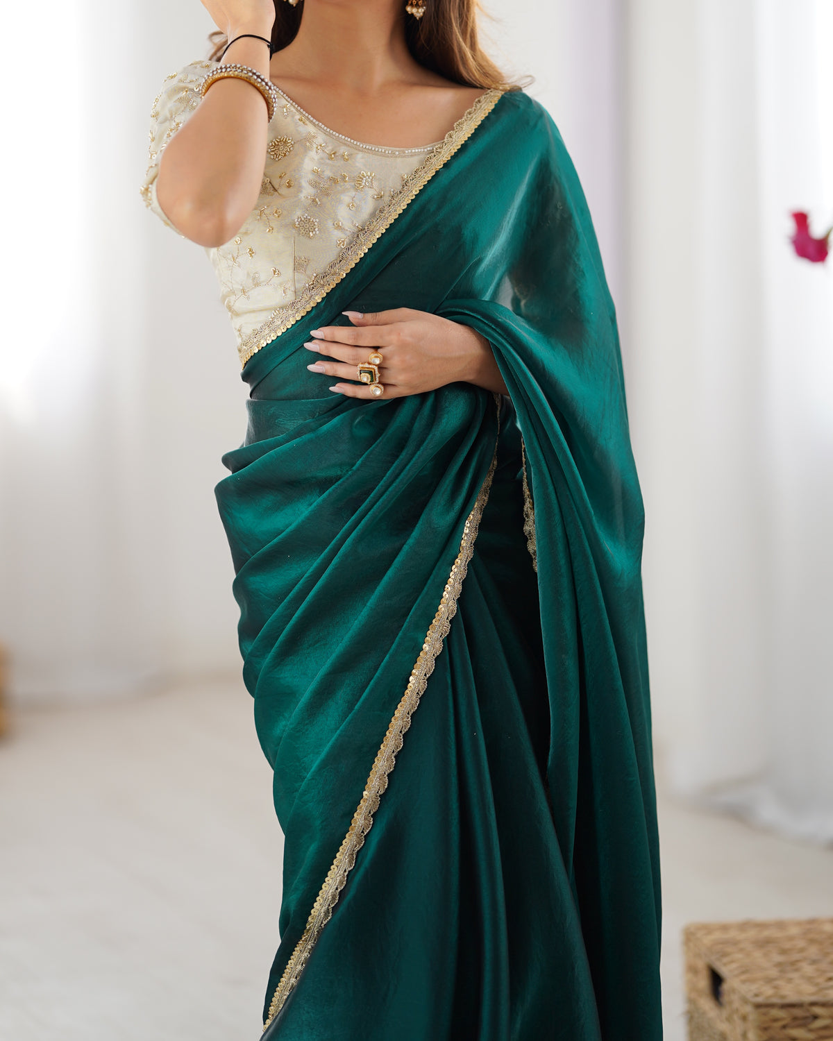 Urban Pallu Solid Tissue Festive Saree