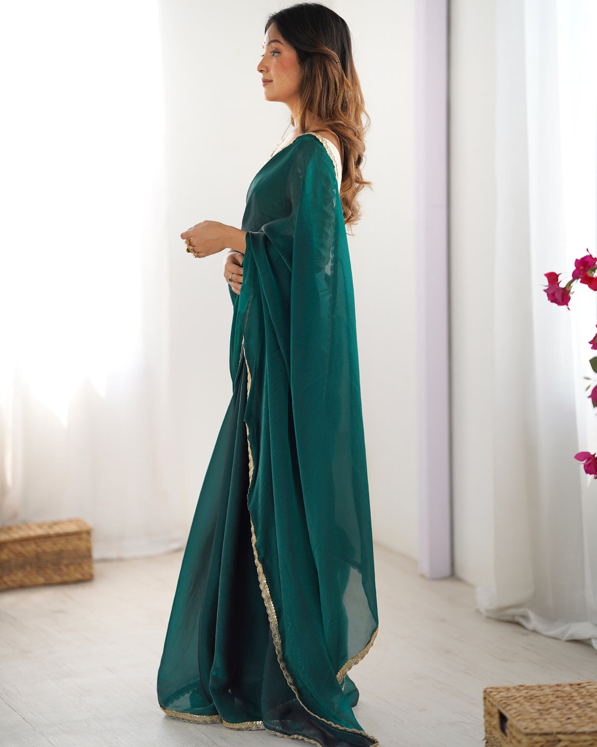 Urban Pallu Solid Tissue Festive Saree