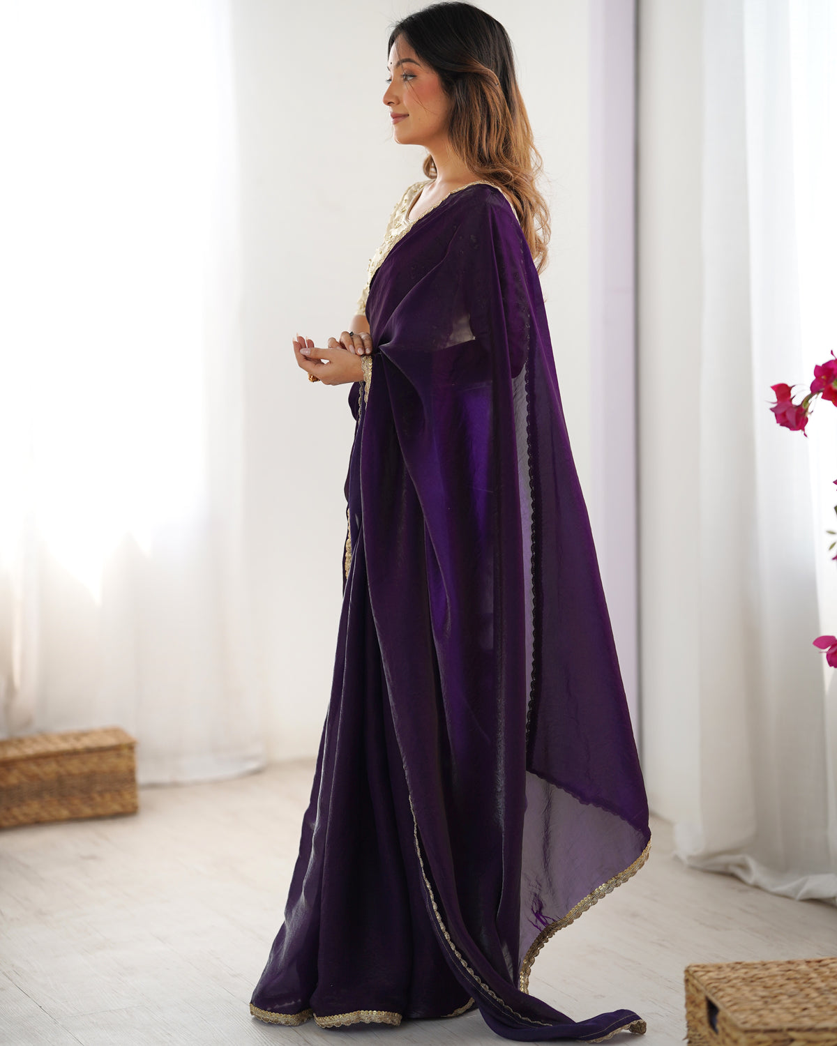 Urban Pallu Solid Tissue Festive Saree