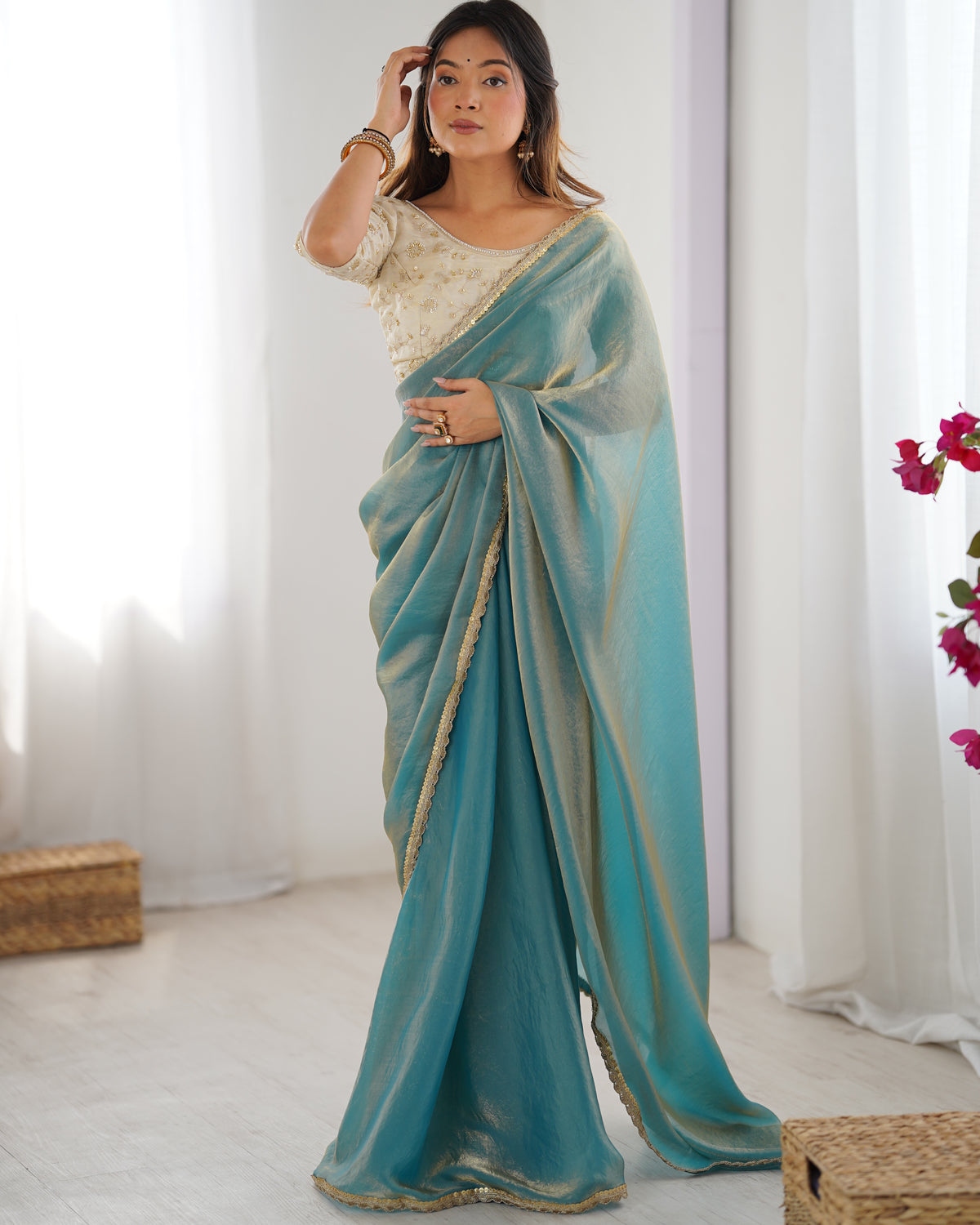 Urban Pallu Solid Tissue Festive Saree