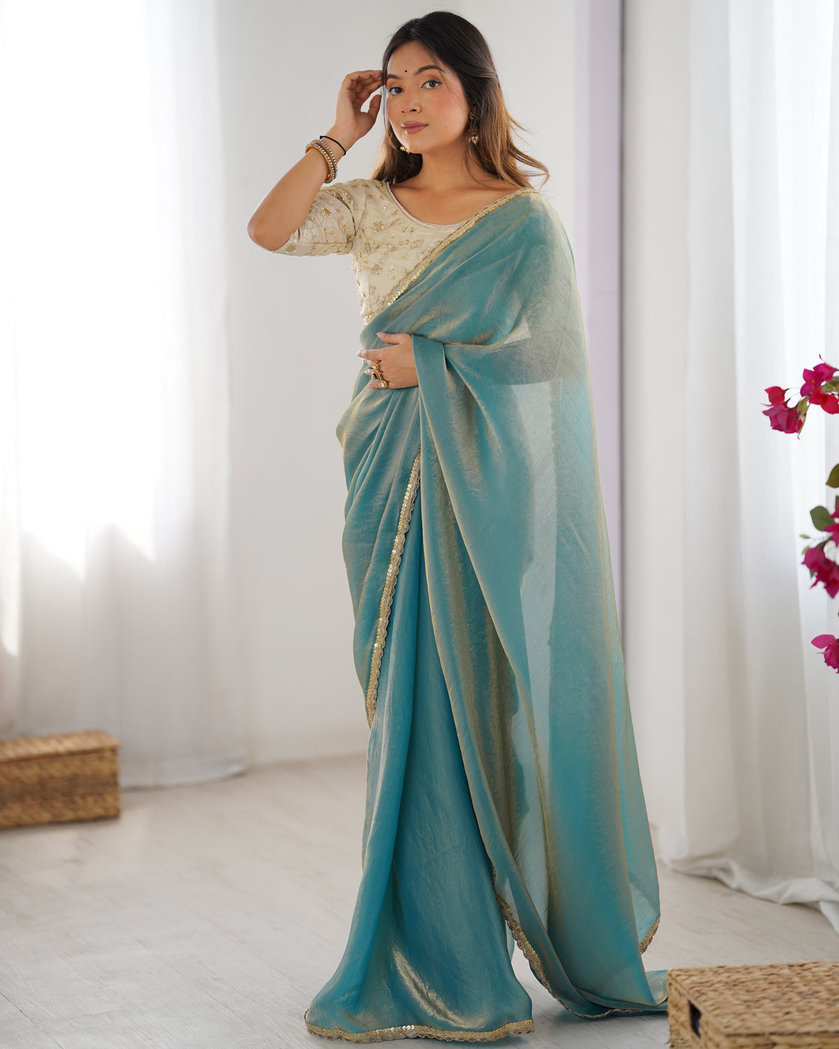 Urban Pallu Solid Tissue Festive Saree