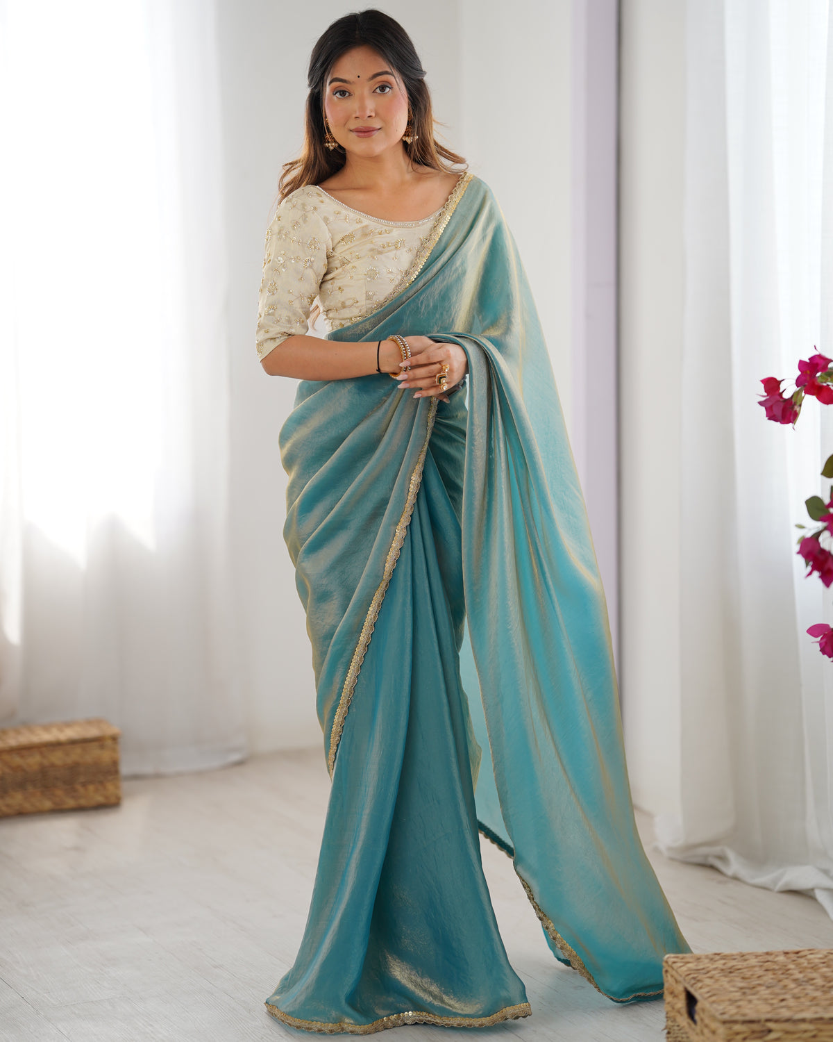 Urban Pallu Solid Tissue Festive Saree