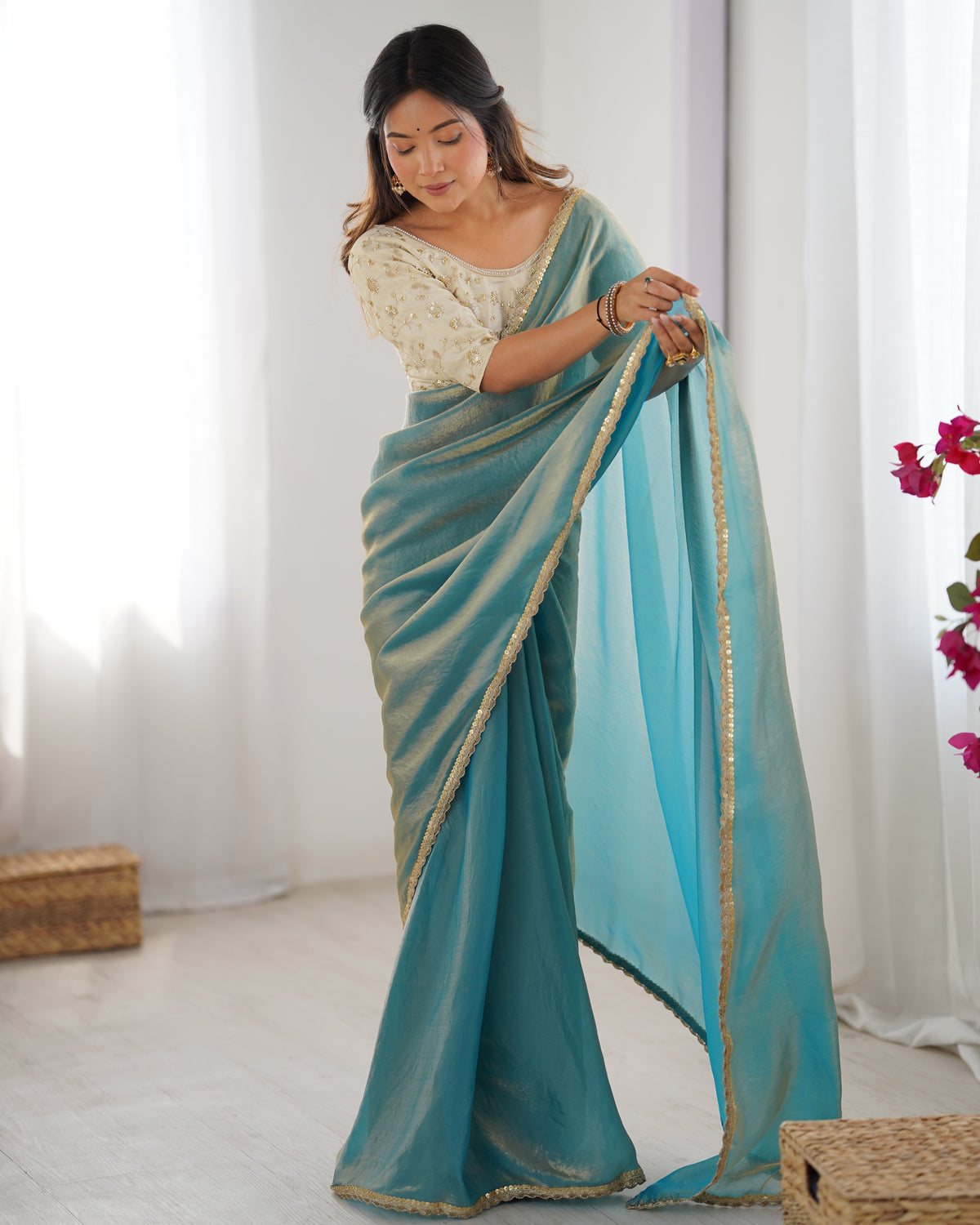 Urban Pallu Solid Tissue Festive Saree