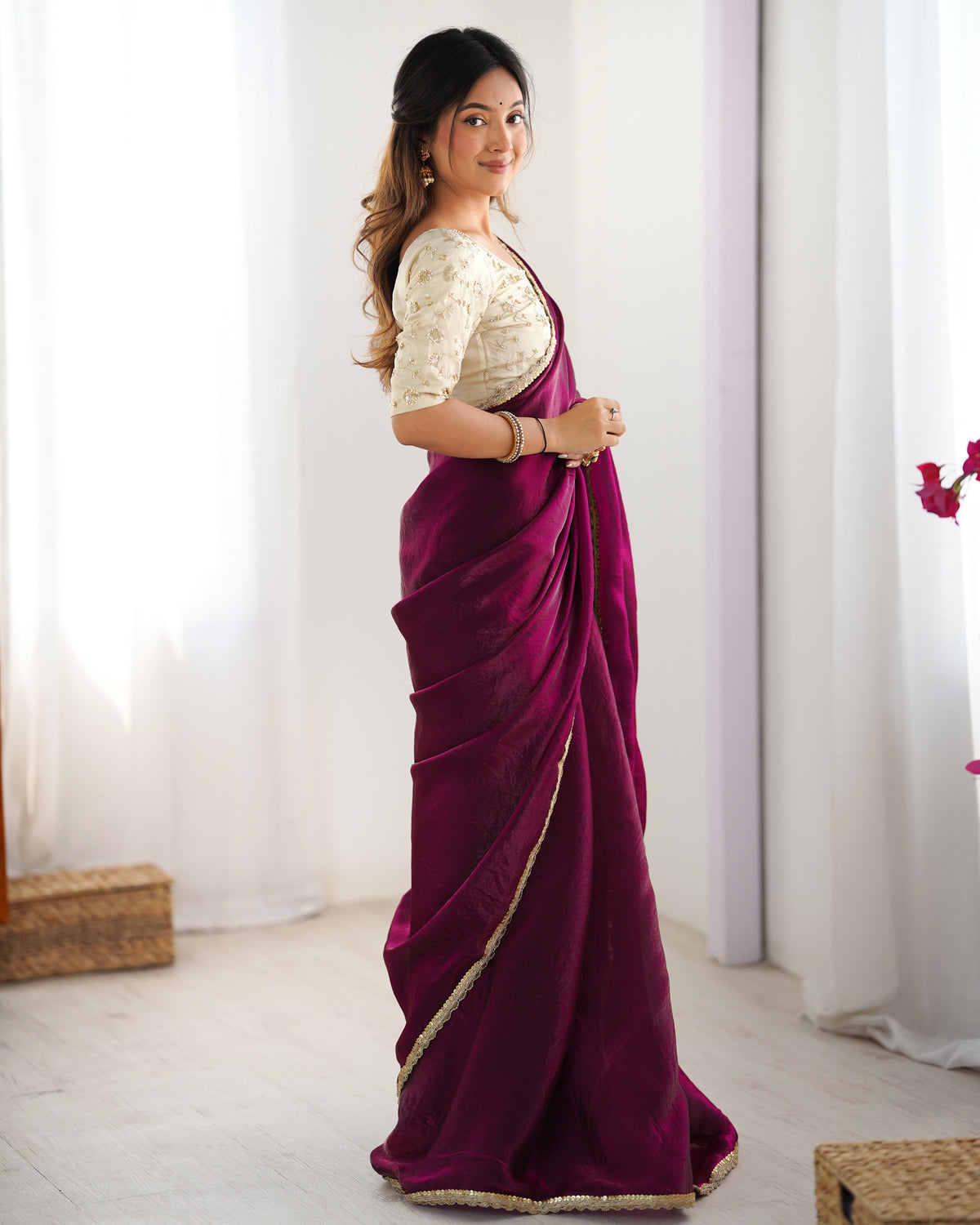Urban Pallu Solid Tissue Festive Saree