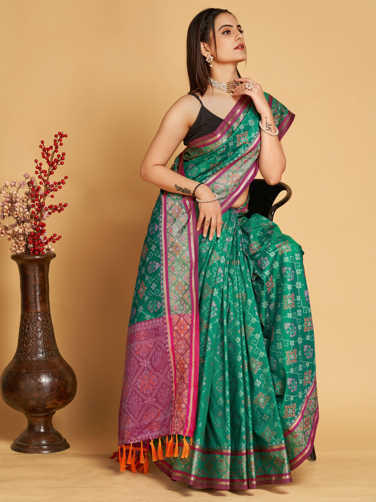Urban Pallu Woven Design Silk Blend Party Saree