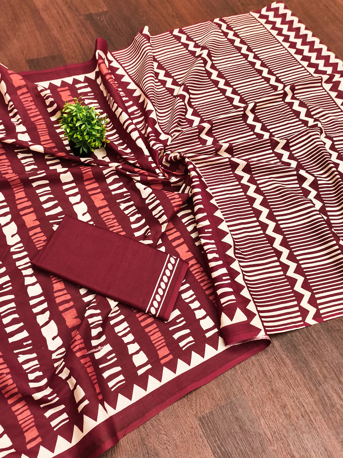 Urban Pallu Woven Design Pure Cotton Daily Saree