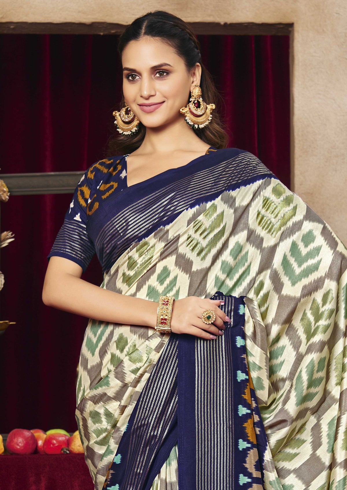 Urban Pallu Printed Silk Blend Daily Saree