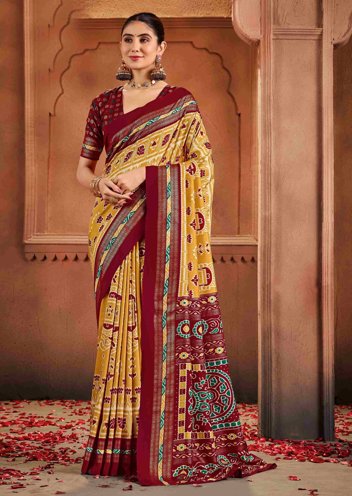 Urban Pallu Ethnic Motifs Silk Blend Fusion Patola Saree