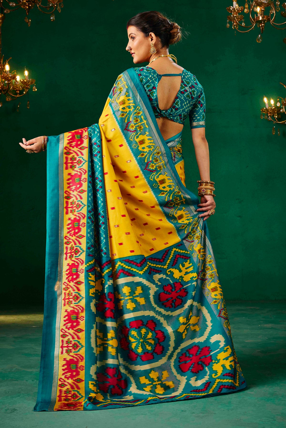 Urban Pallu Ethnic Motifs Silk Blend Fusion Patola Saree