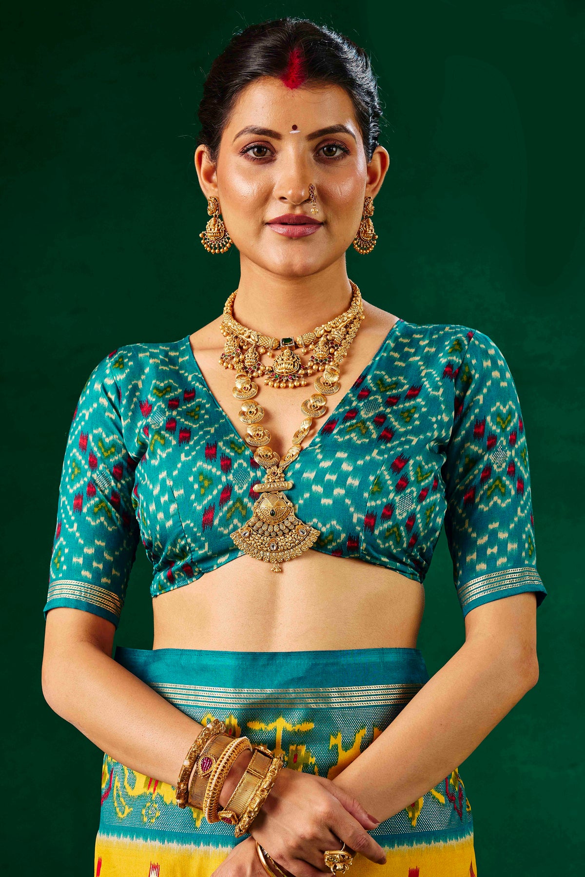 Urban Pallu Ethnic Motifs Silk Blend Fusion Patola Saree