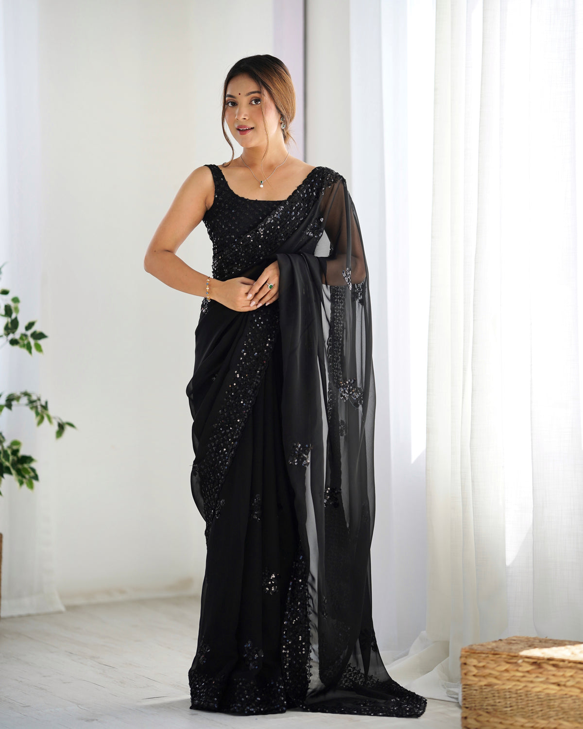 Urban Pallu Embroidered Poly Georgette Fusion Saree