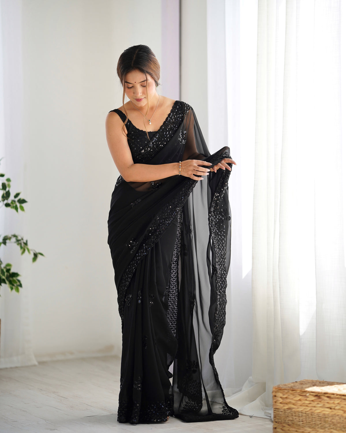 Urban Pallu Embroidered Poly Georgette Fusion Saree