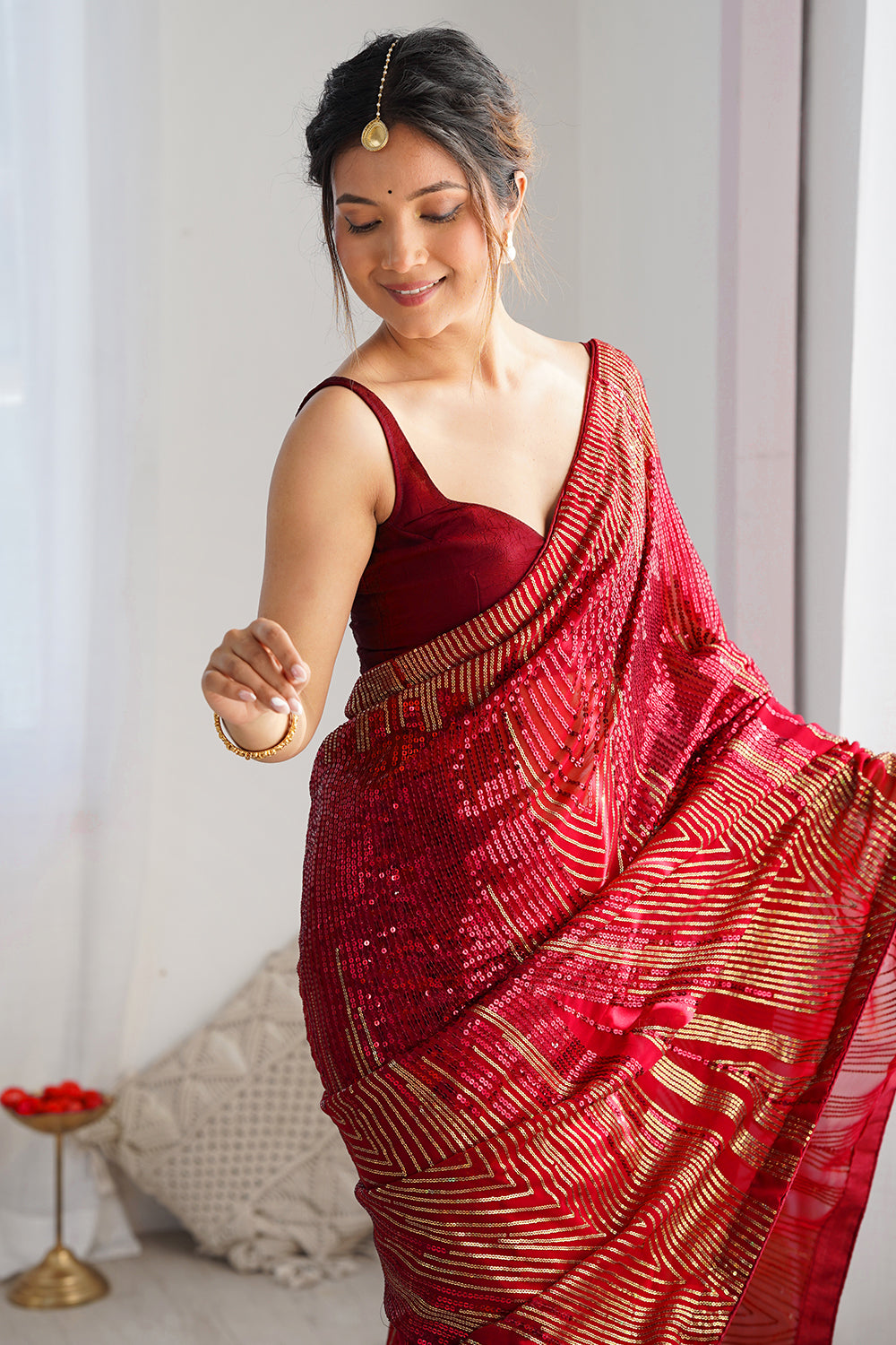 Urban Pallu Solid Poly Georgette Festive Saree