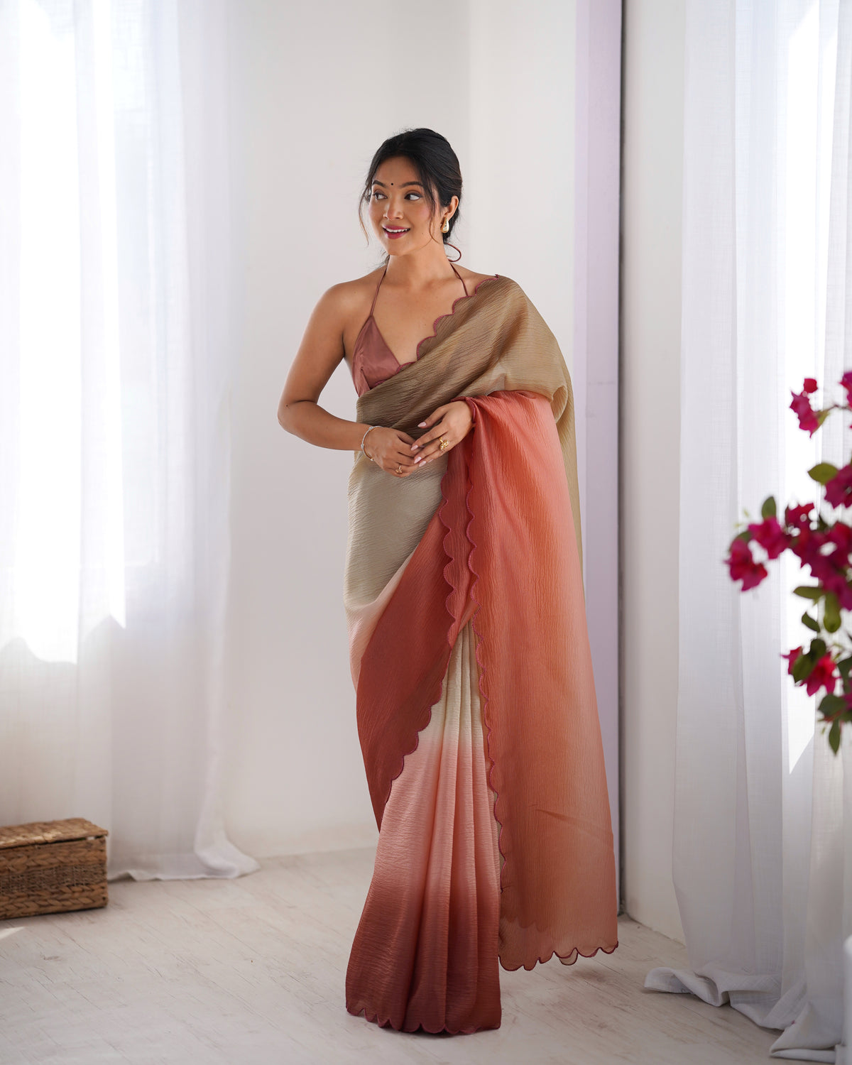 Urban Pallu Solid Silk Blend Party Saree