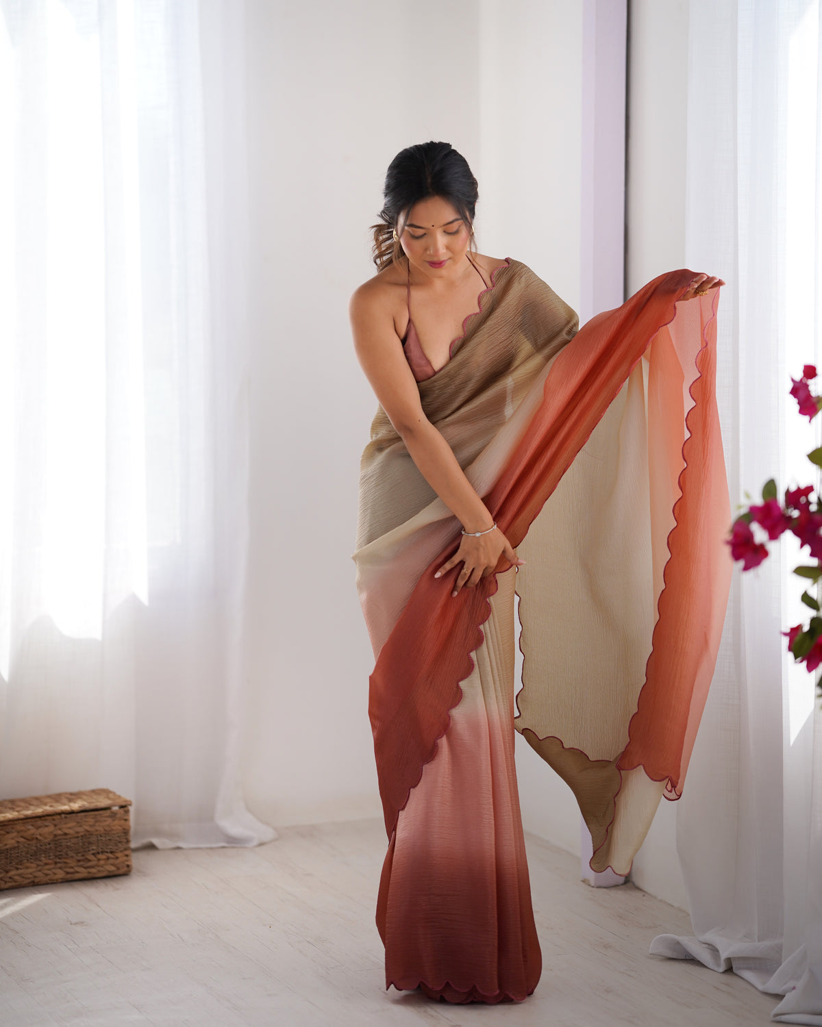 Urban Pallu Solid Silk Blend Party Saree