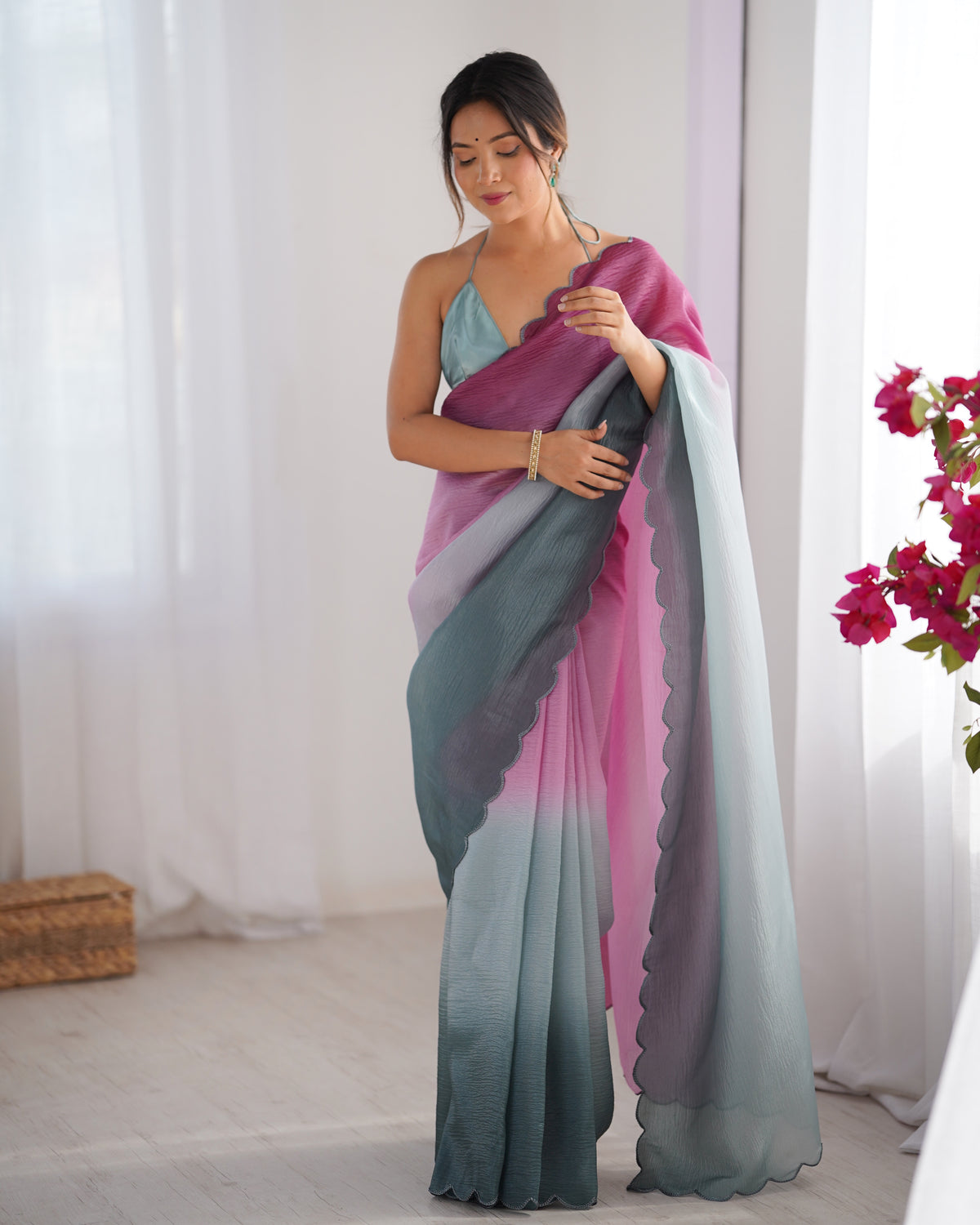 Urban Pallu Solid Silk Blend Party Saree