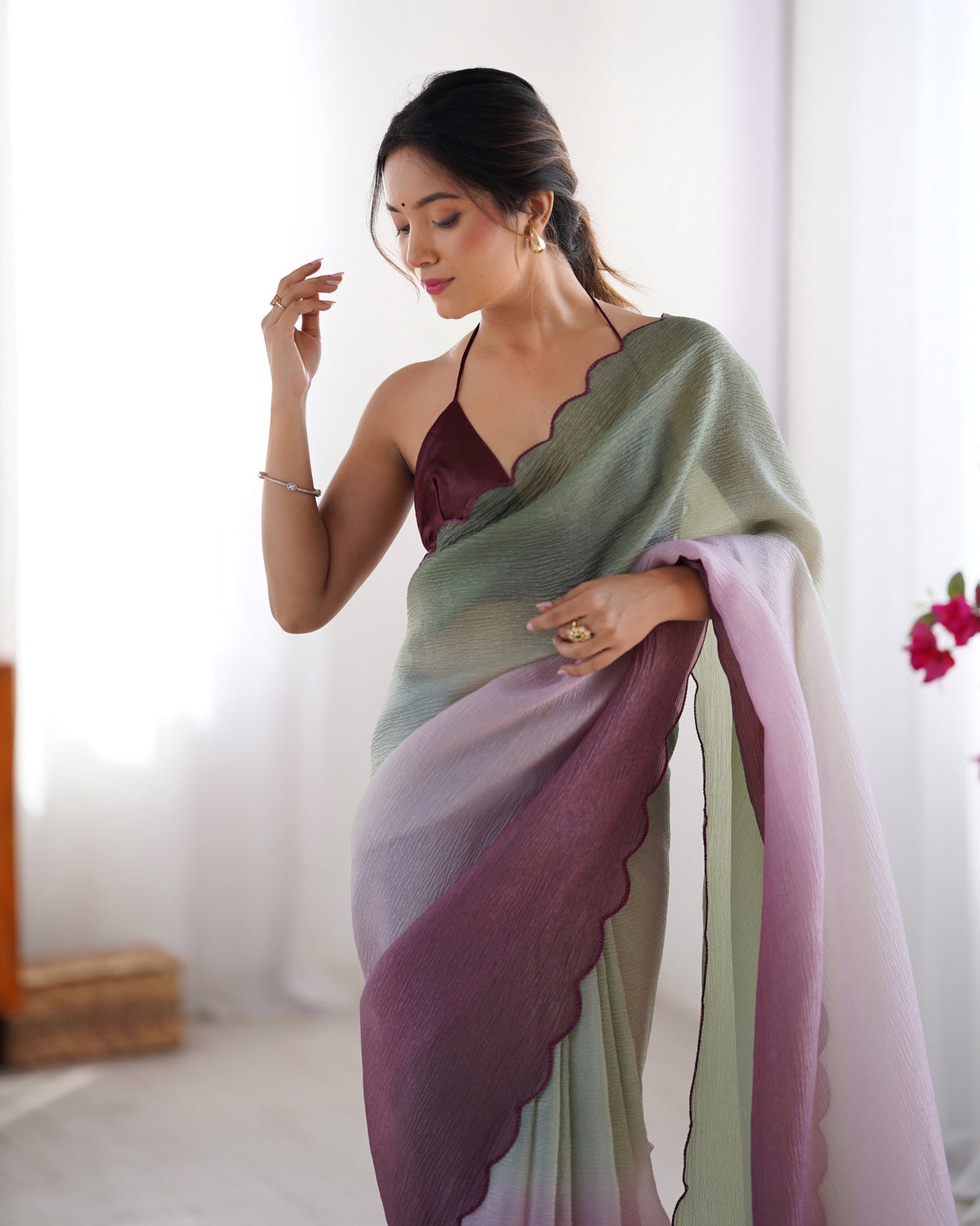 Urban Pallu Solid Silk Blend Party Saree