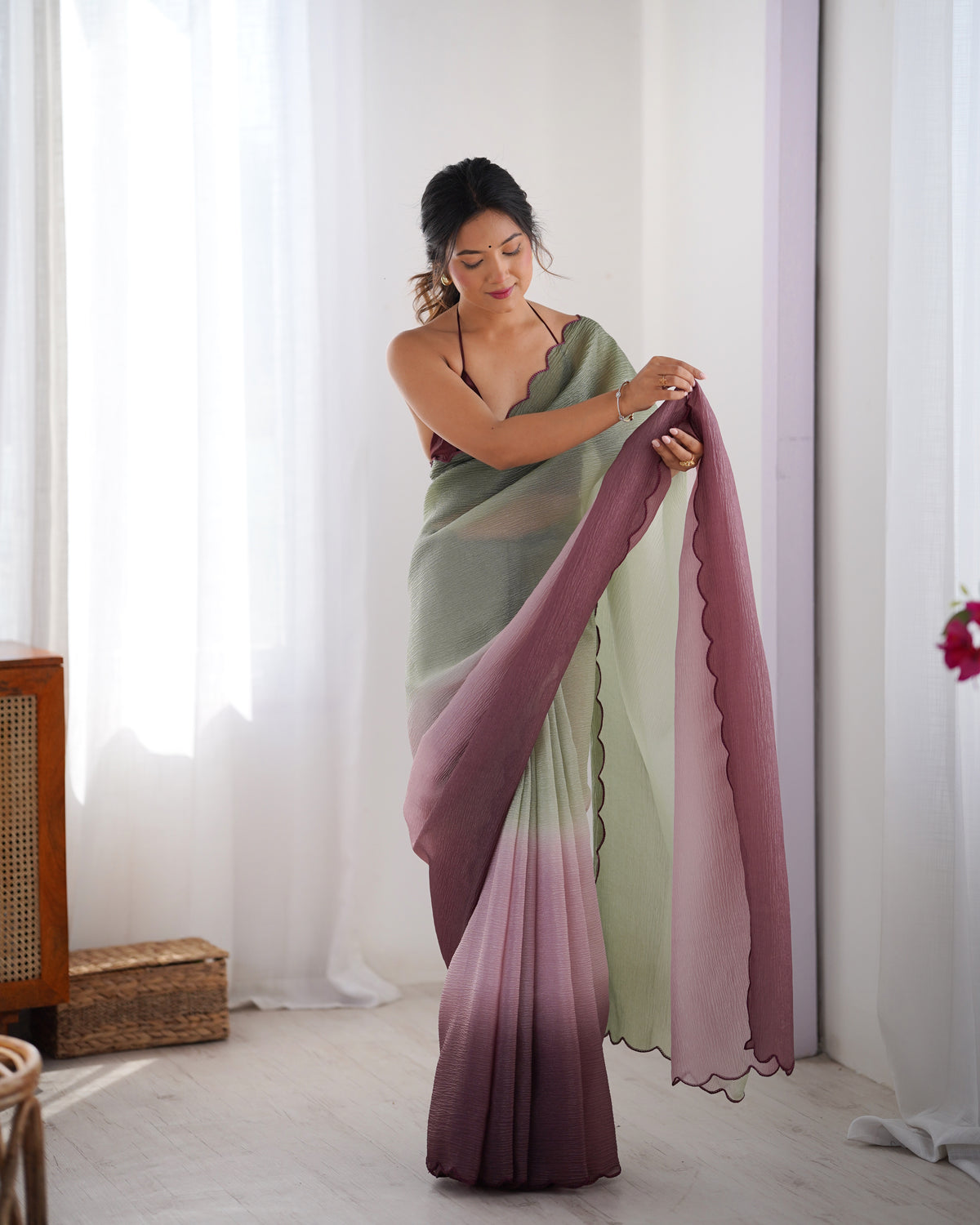 Urban Pallu Solid Silk Blend Party Saree