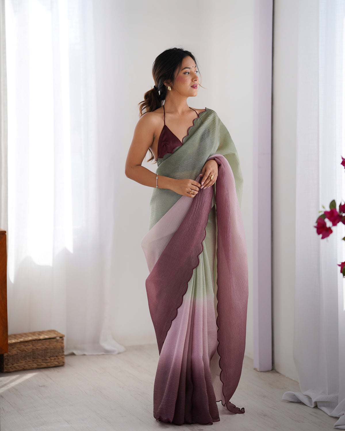 Urban Pallu Solid Silk Blend Party Saree