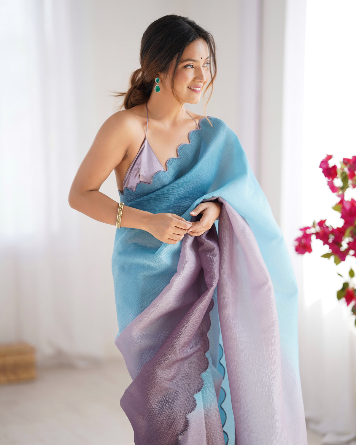 Urban Pallu Solid Silk Blend Party Saree