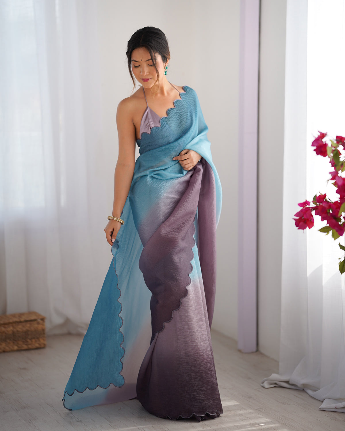 Urban Pallu Solid Silk Blend Party Saree