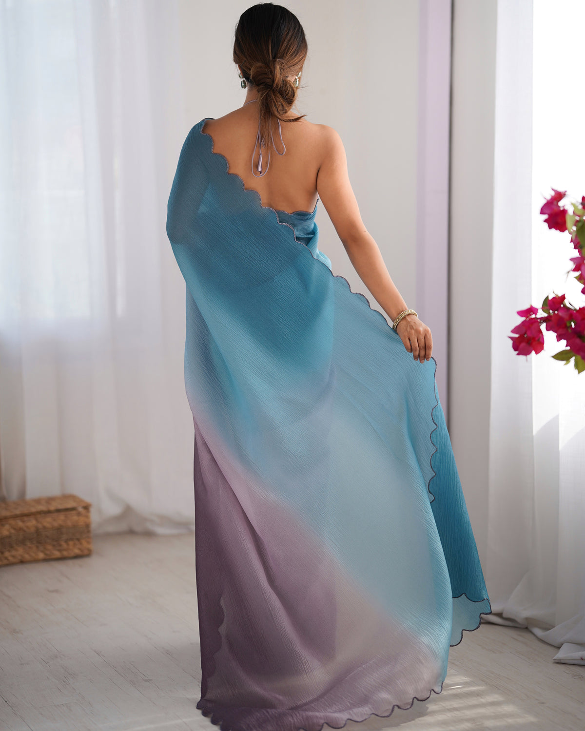 Urban Pallu Solid Silk Blend Party Saree
