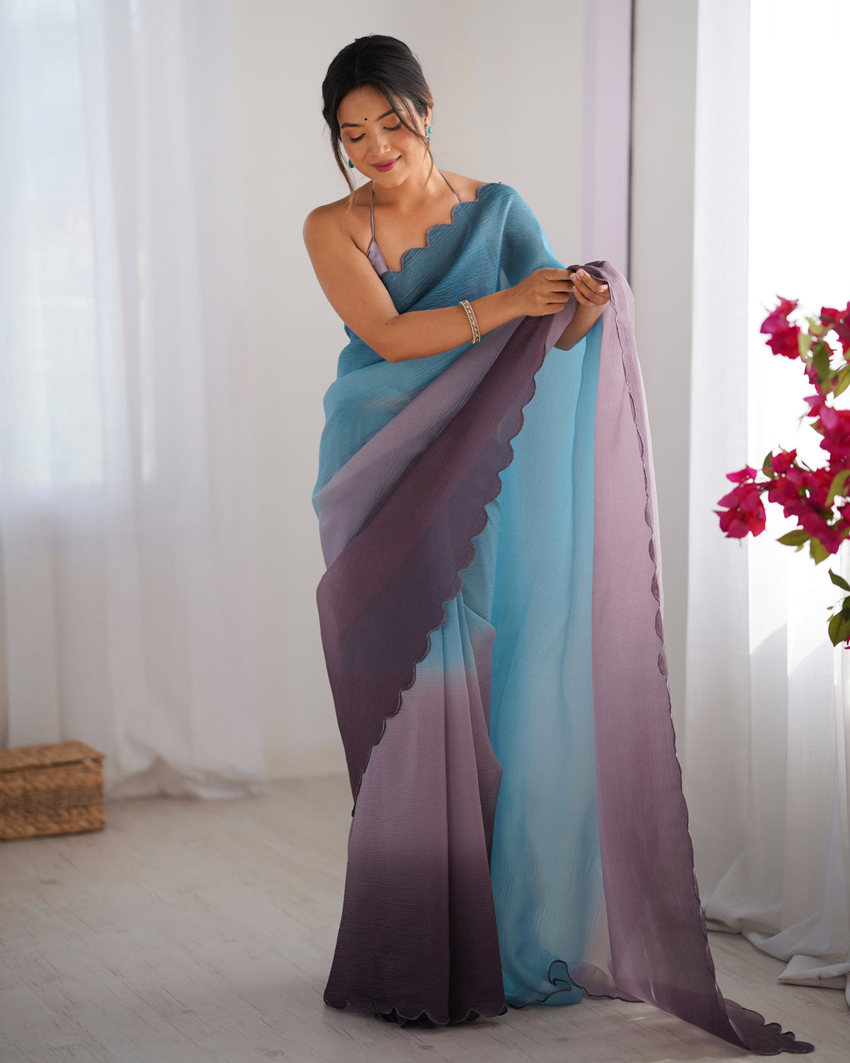 Urban Pallu Solid Silk Blend Party Saree