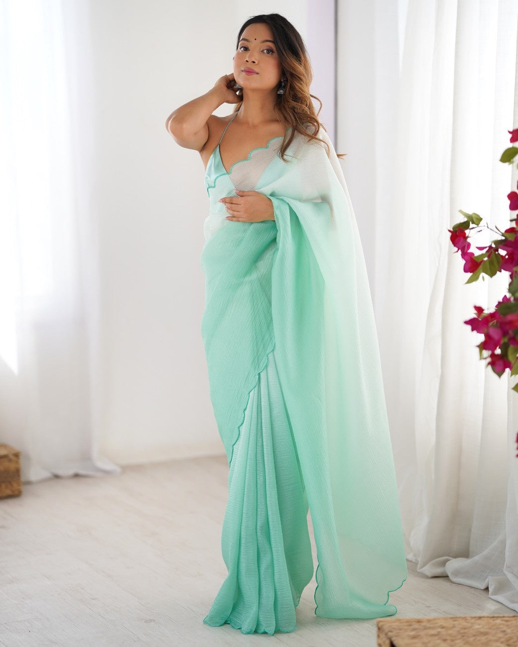 Urban Pallu Solid Silk Blend Party Saree