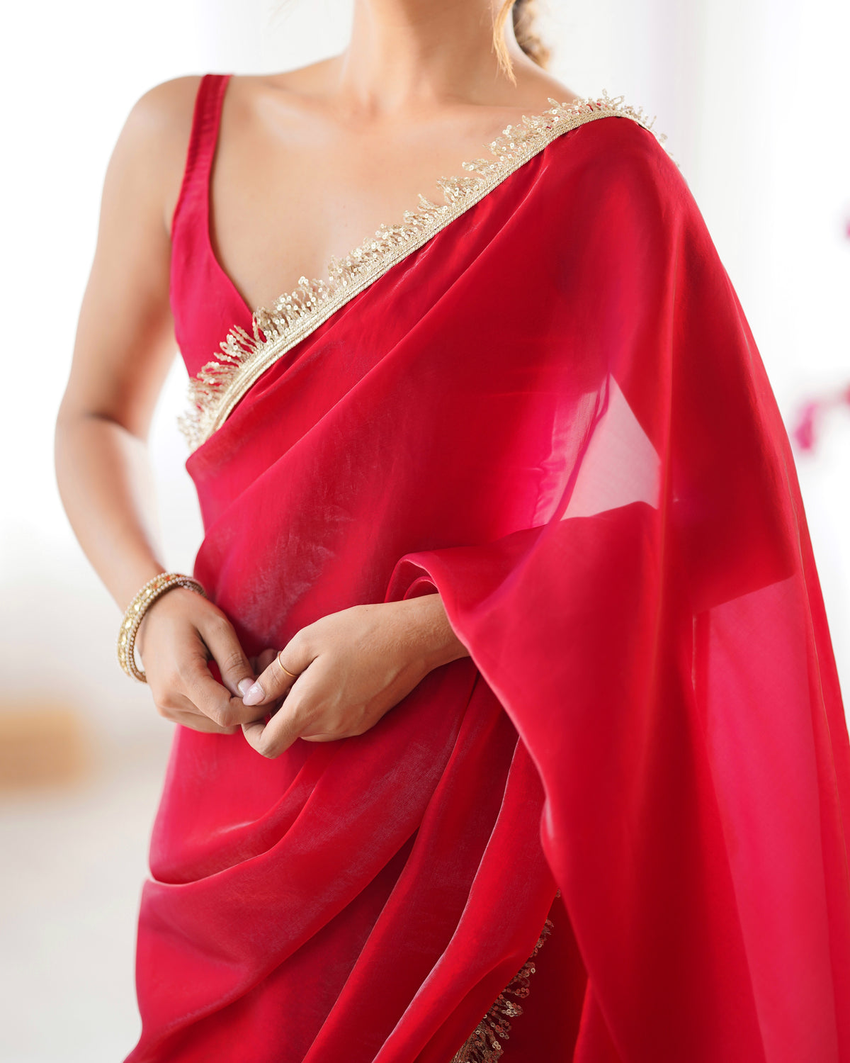 Urban Pallu Solid Poly Georgette Daily Saree