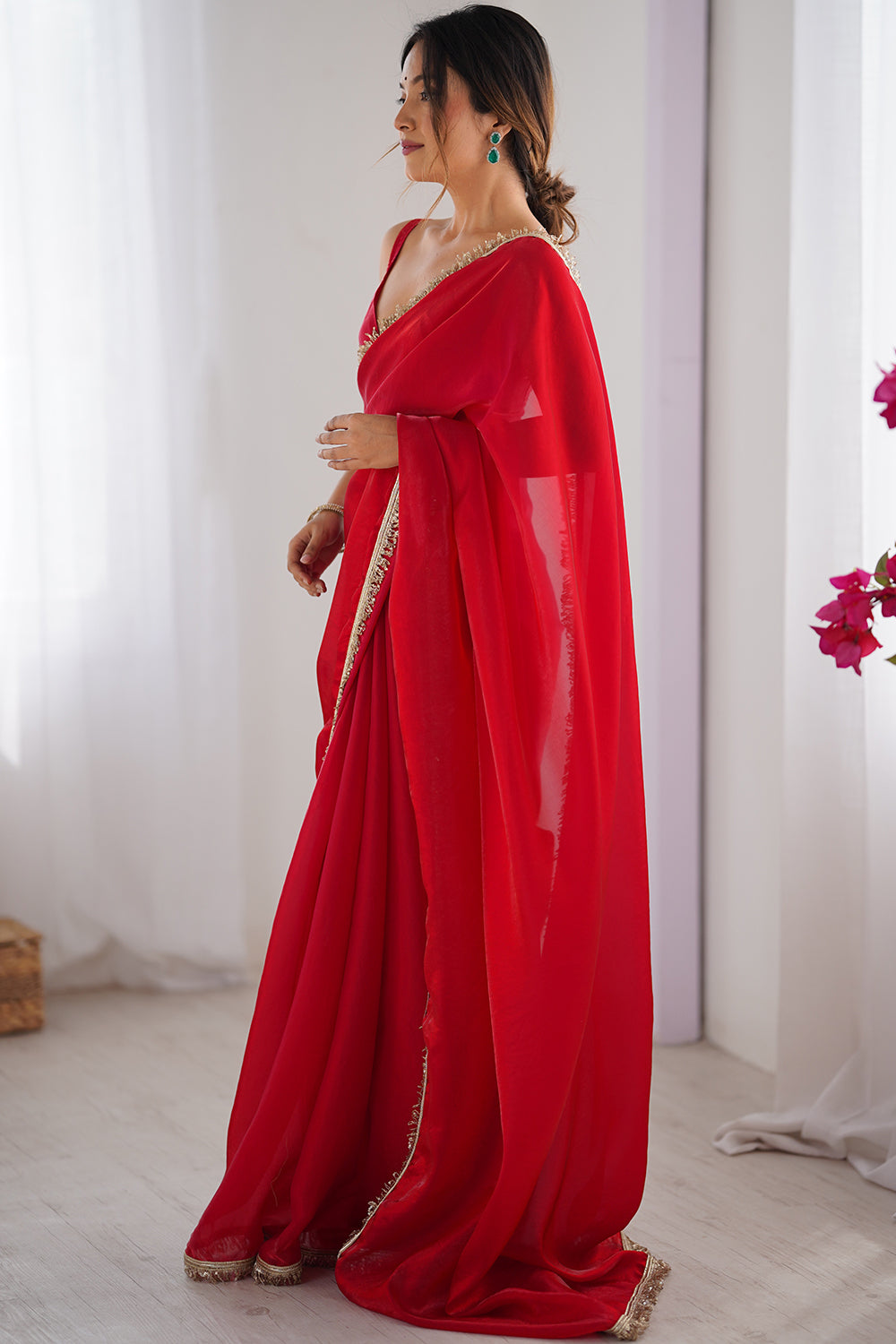 Urban Pallu Solid Poly Georgette Daily Saree