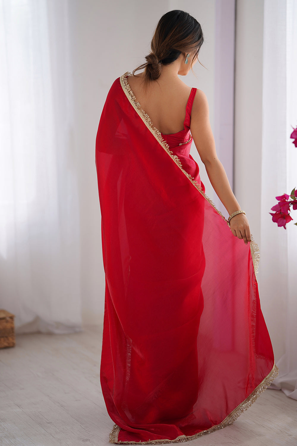 Urban Pallu Solid Poly Georgette Daily Saree