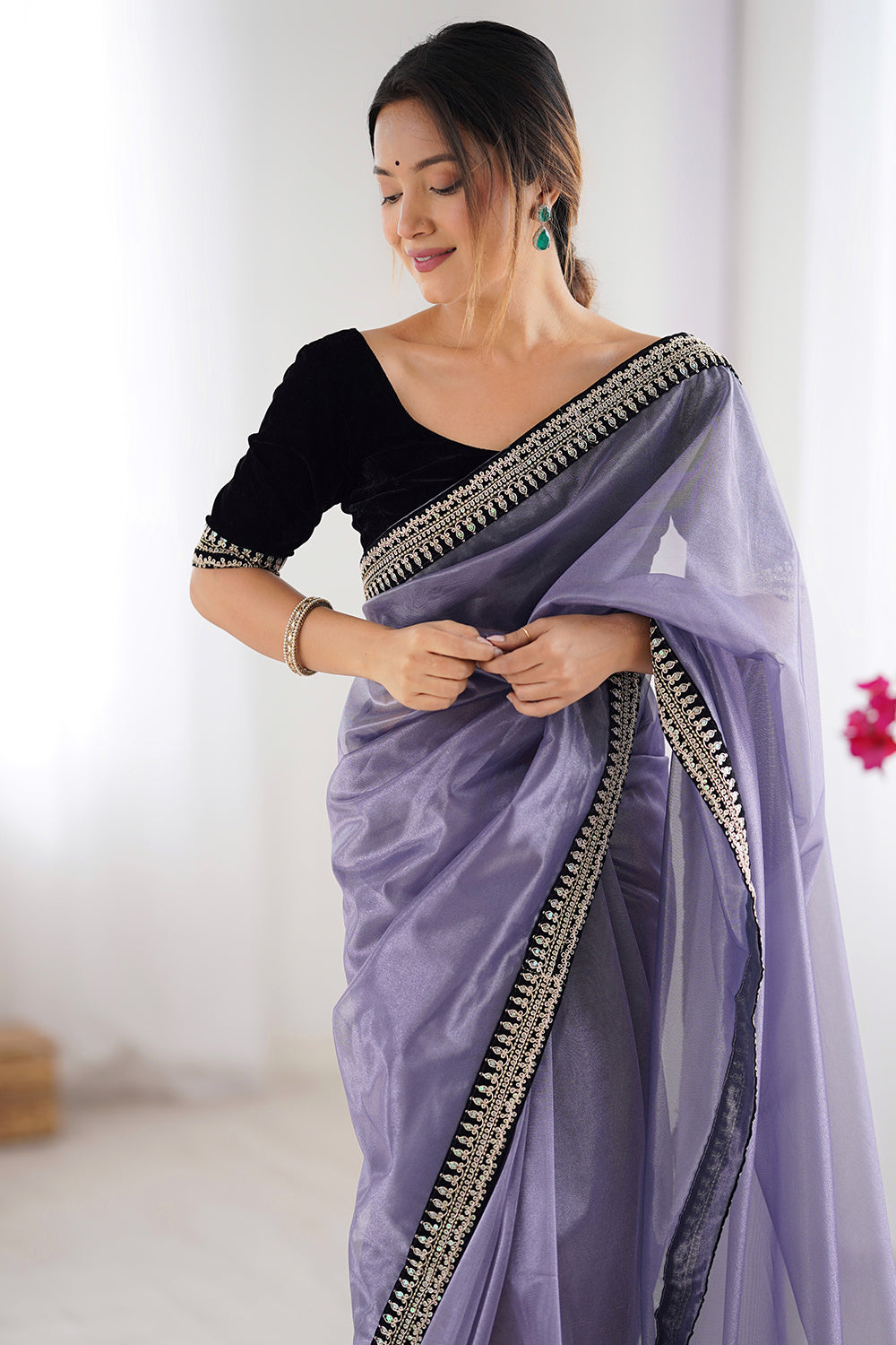 Urban Pallu Solid Poly Georgette Daily Saree